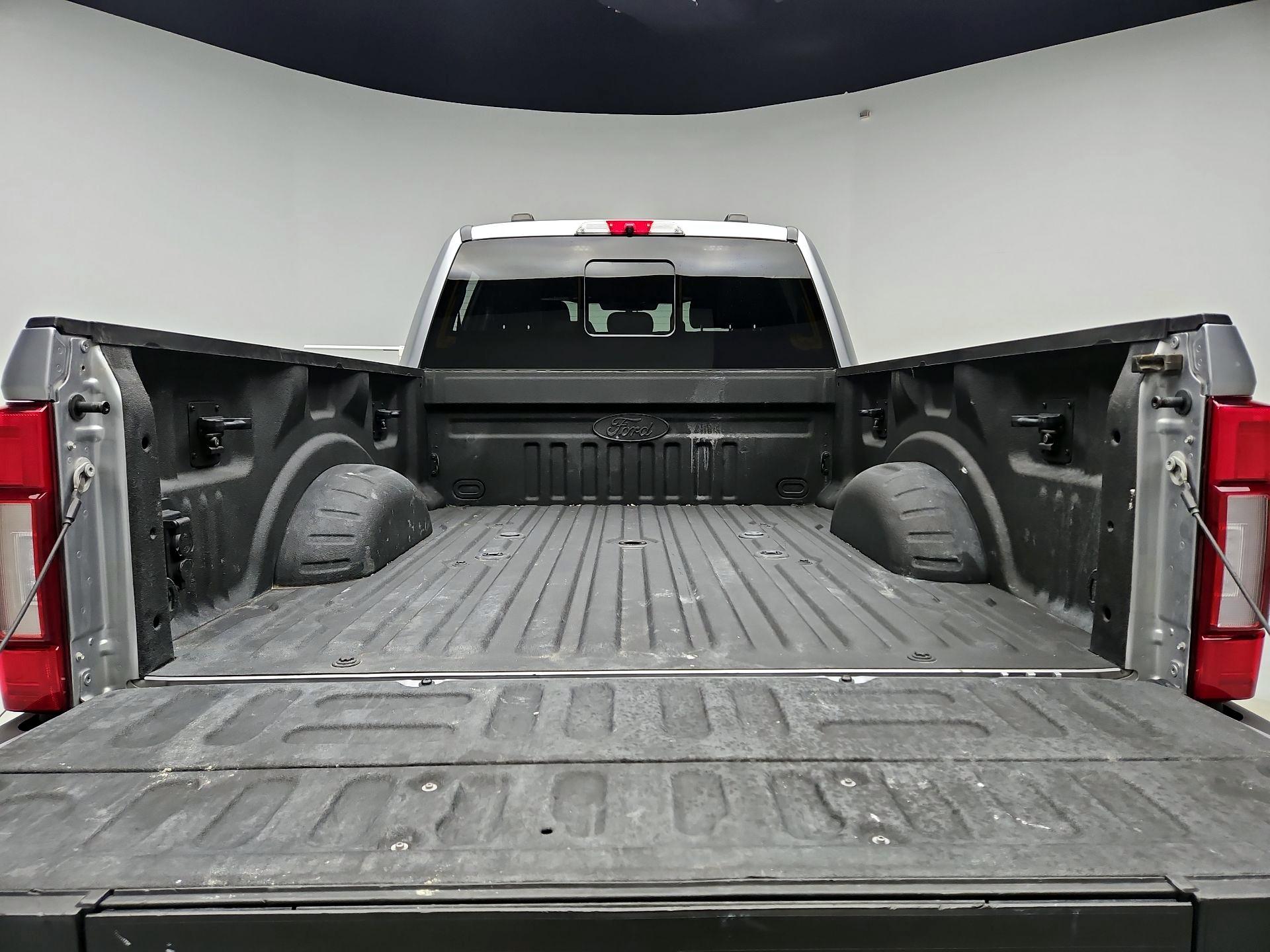 Thumbnail: 2022 Ford F-350 - 20