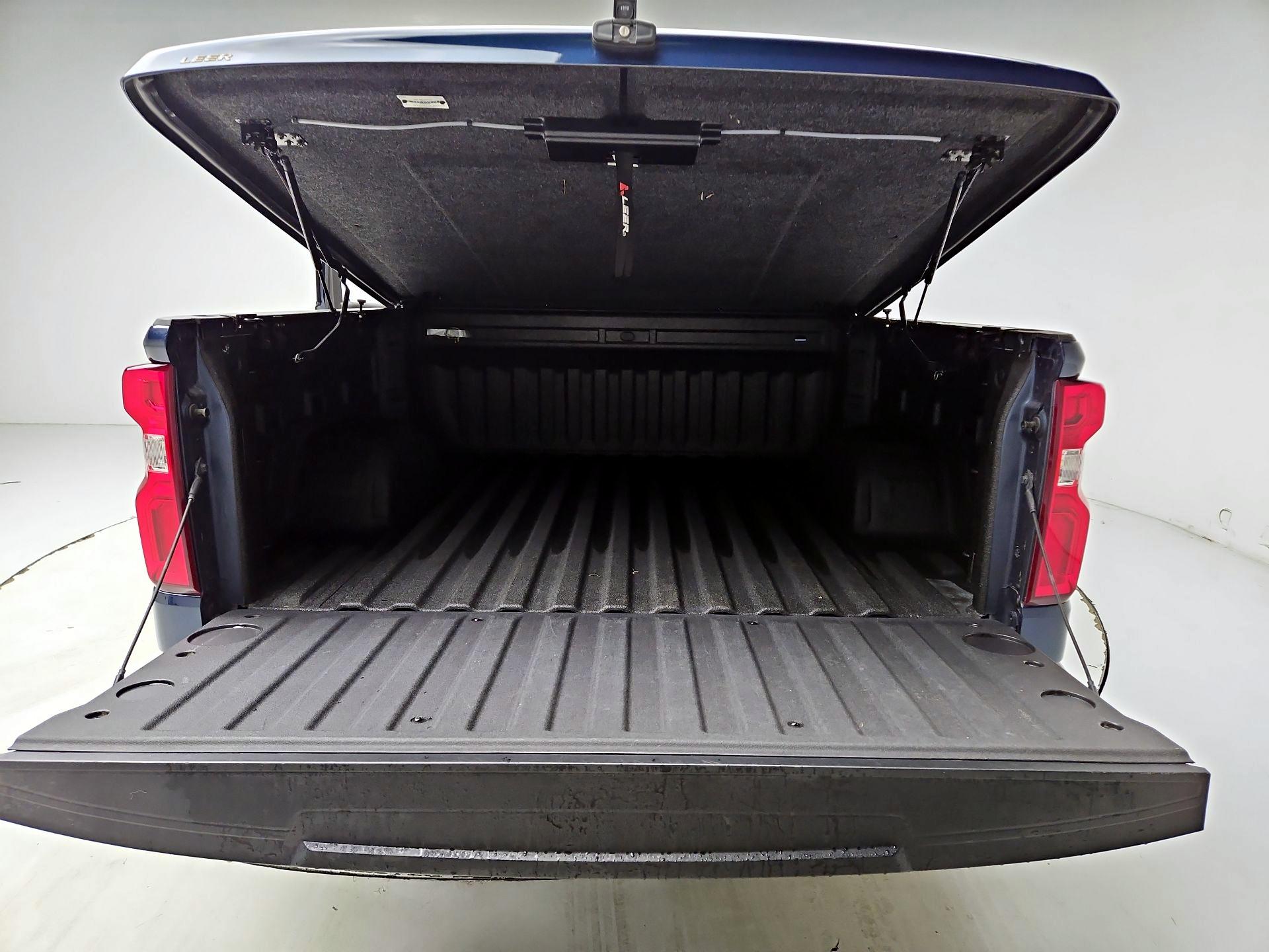 Thumbnail: 2019 Chevrolet Silverado 1500 - 20