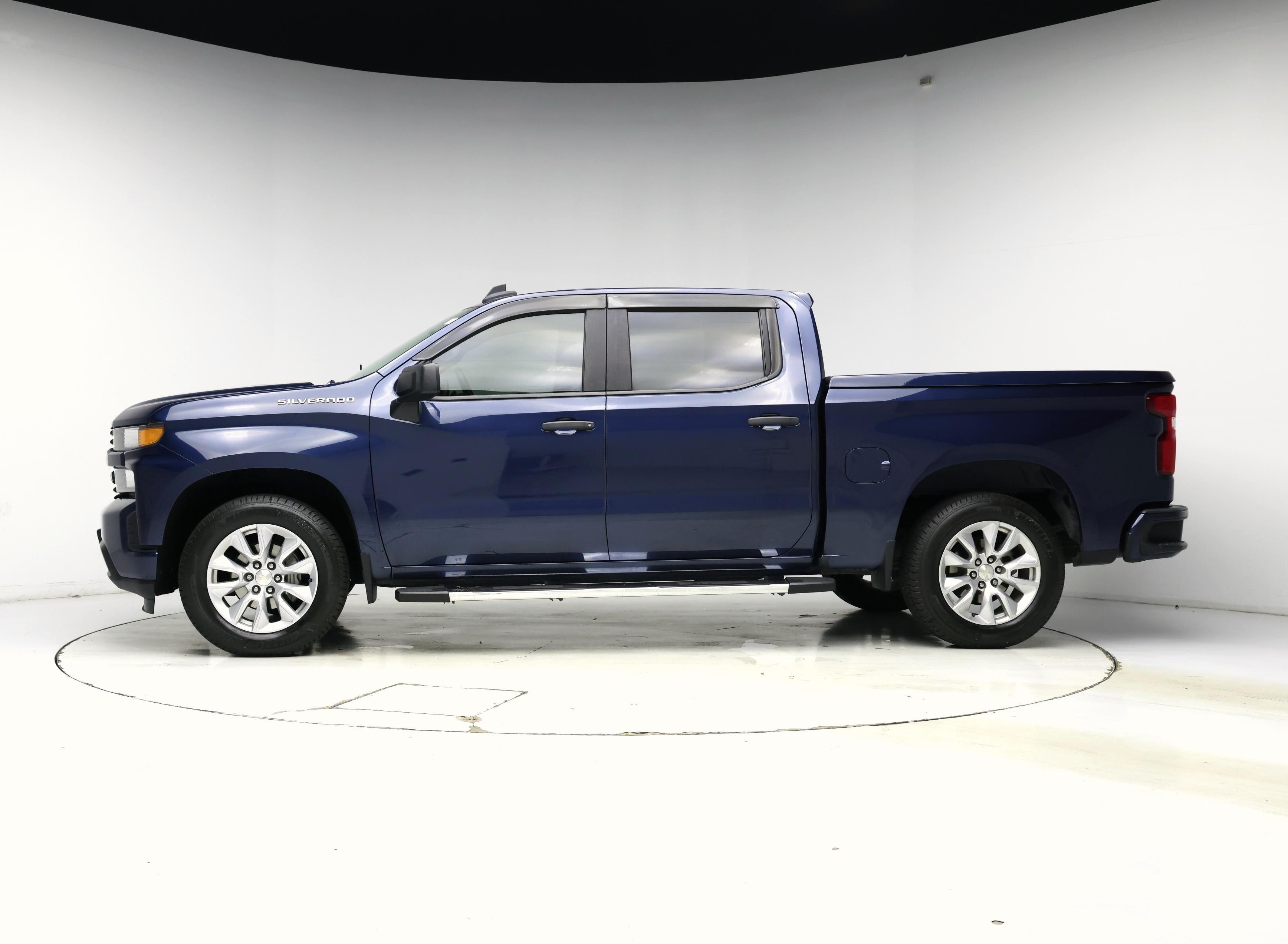 Thumbnail: 2019 Chevrolet Silverado 1500 - 3