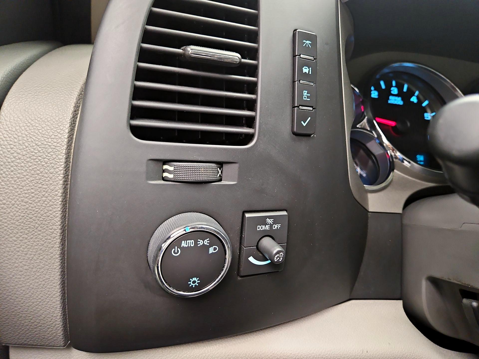 Thumbnail: 2013 Chevrolet Silverado 1500 - 11