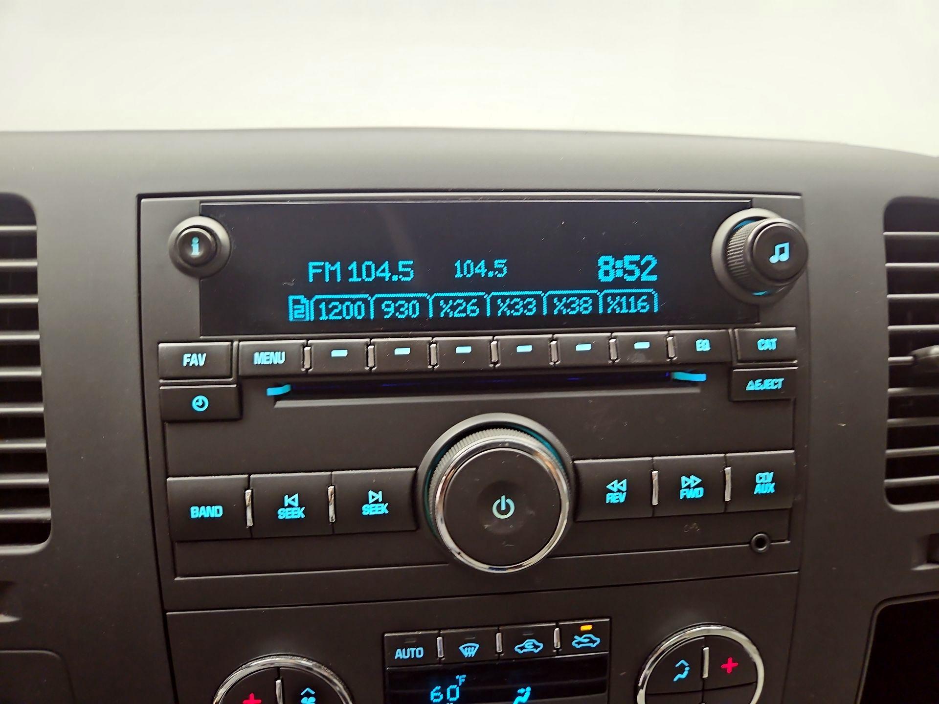 Thumbnail: 2013 Chevrolet Silverado 1500 - 12