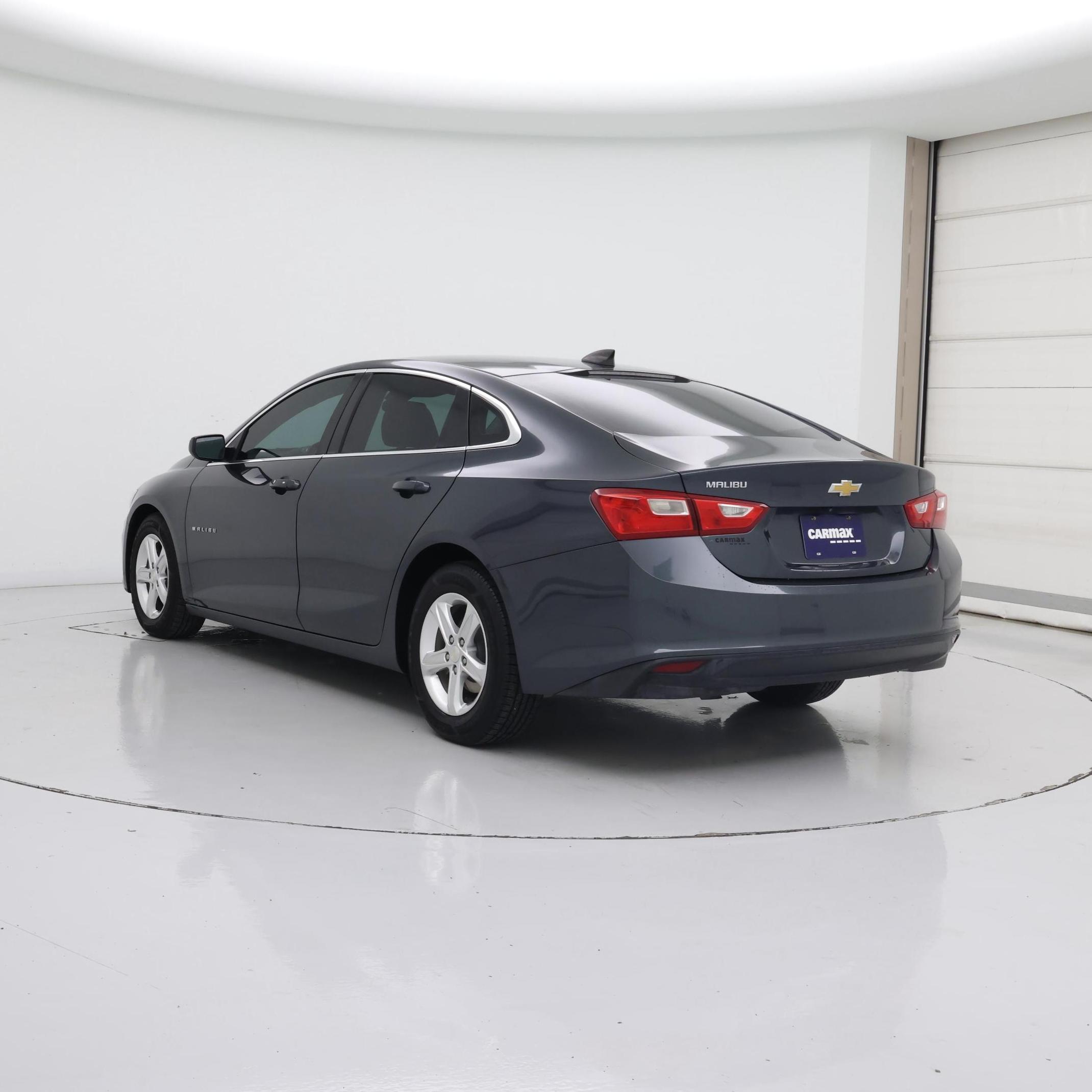 Thumbnail: 2021 Chevrolet Malibu - 2