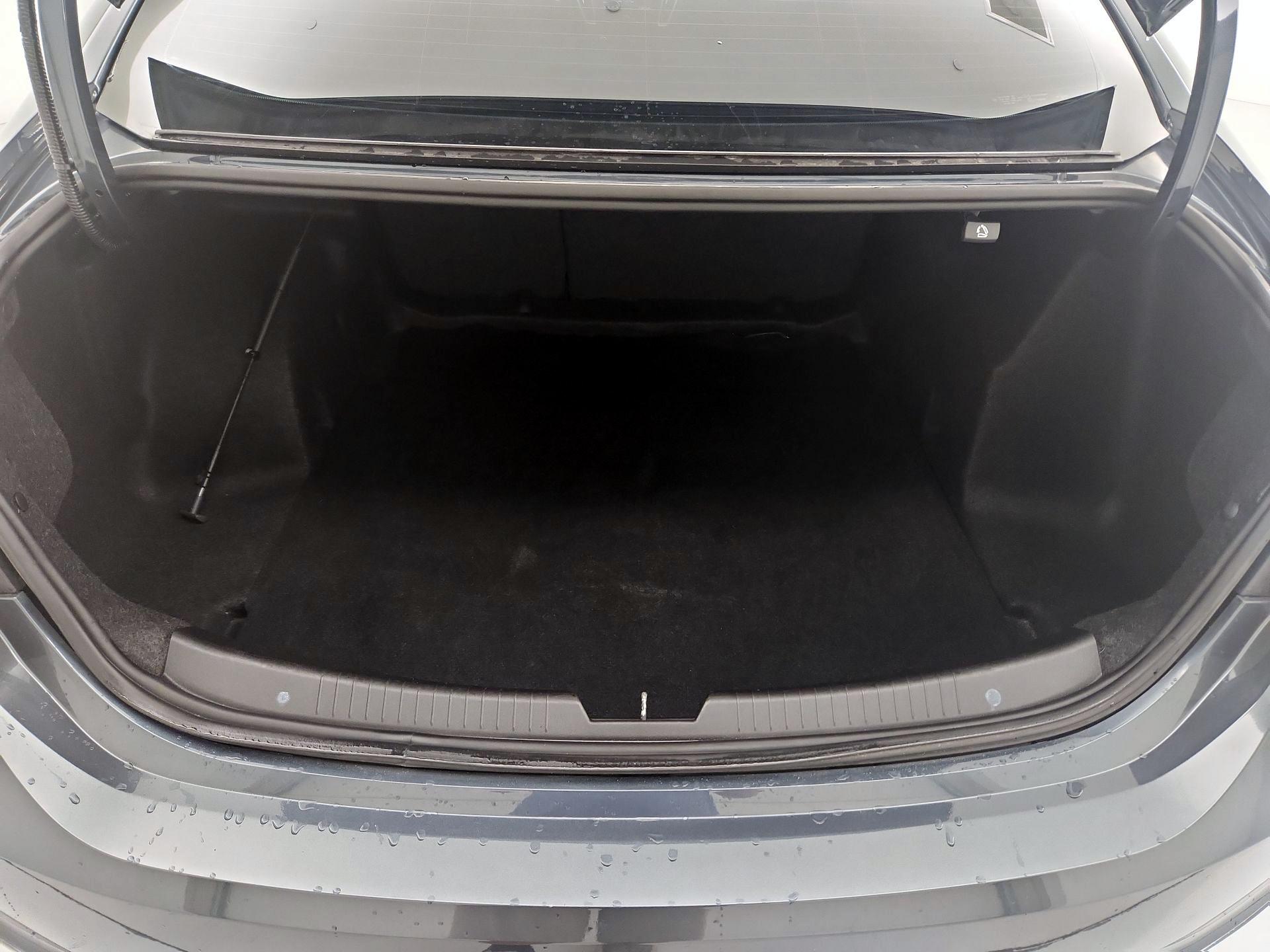 Thumbnail: 2021 Chevrolet Malibu - 20