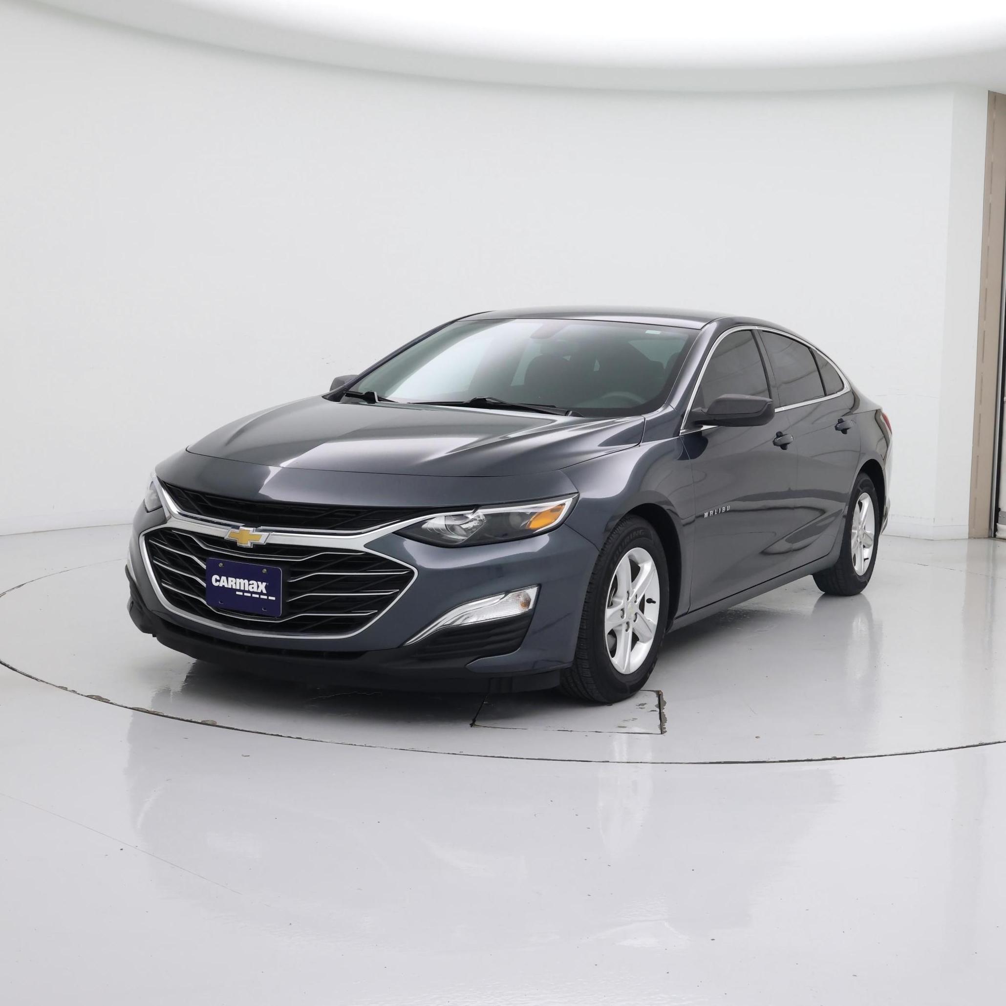 Thumbnail: 2021 Chevrolet Malibu - 4