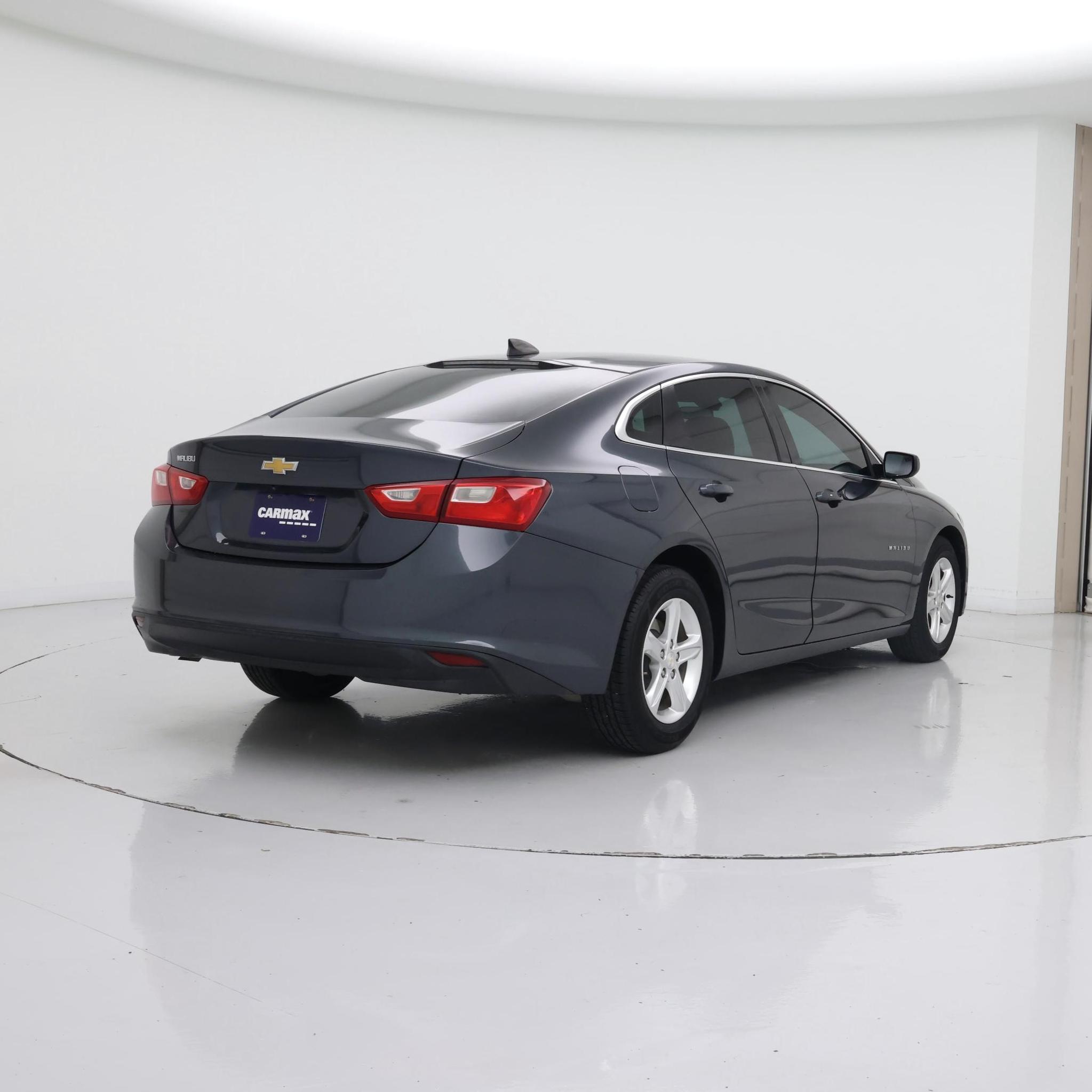 Thumbnail: 2021 Chevrolet Malibu - 8