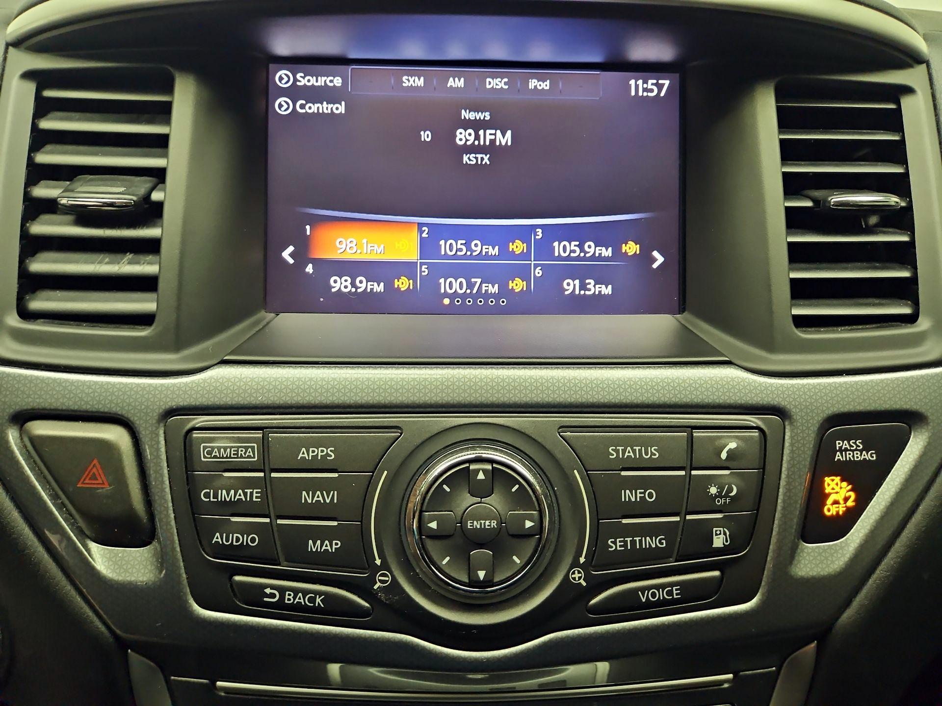 Thumbnail: 2019 Nissan Pathfinder - 16