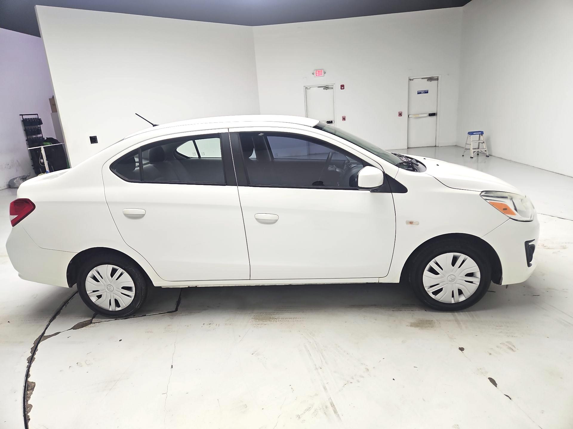 Thumbnail: 2017 Mitsubishi Mirage G4 - 4