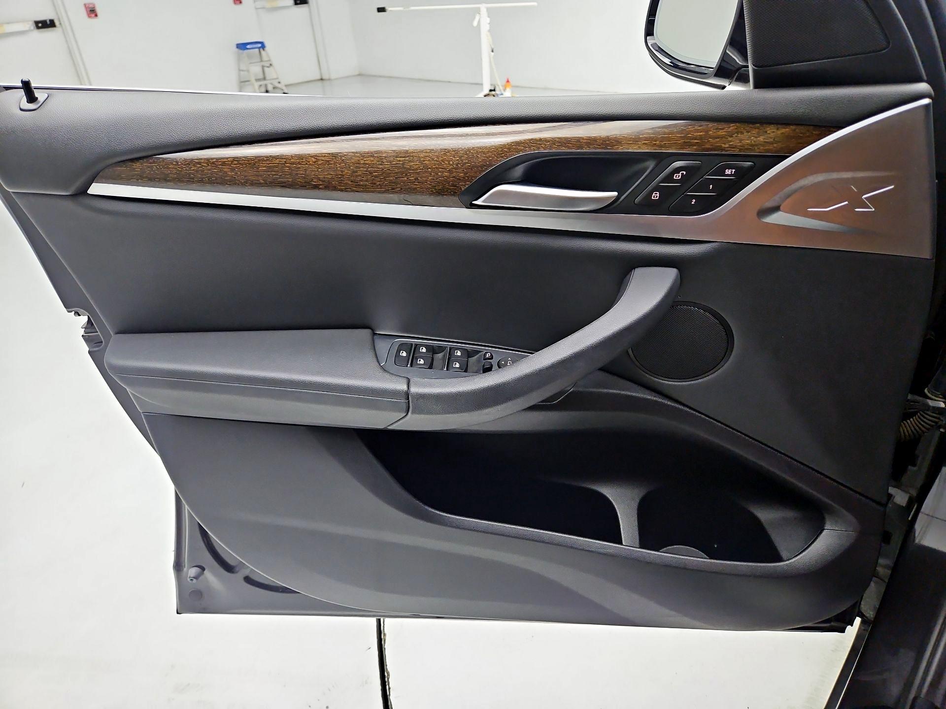 Thumbnail: 2019 BMW X3 - 10