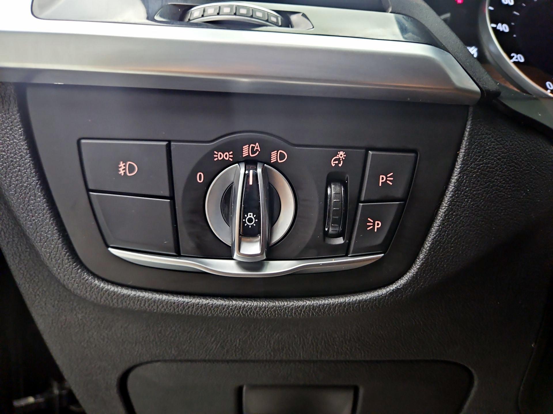 Thumbnail: 2019 BMW X3 - 11