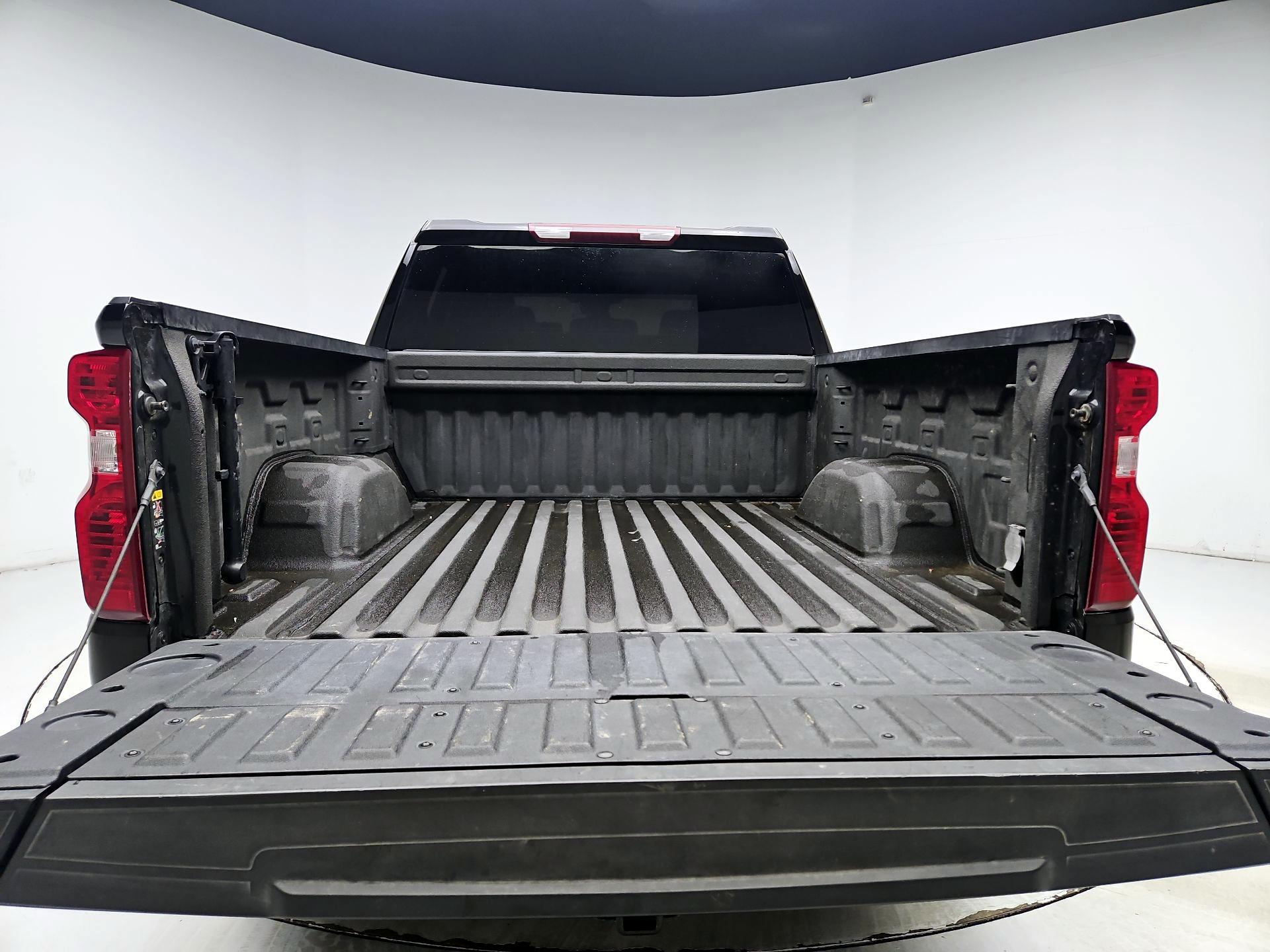 Thumbnail: 2024 Chevrolet Silverado 1500 - 18