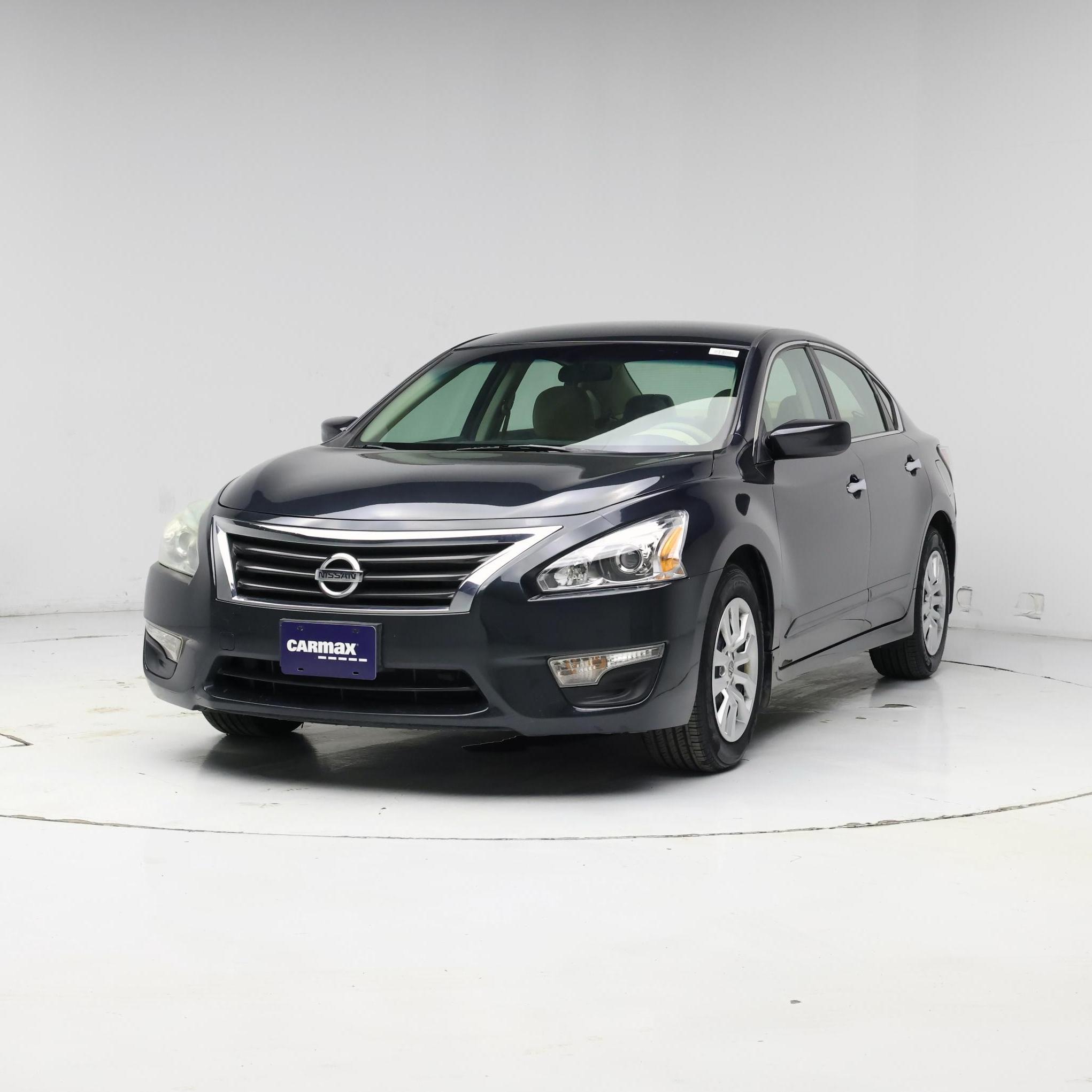Thumbnail: 2015 Nissan Altima - 4