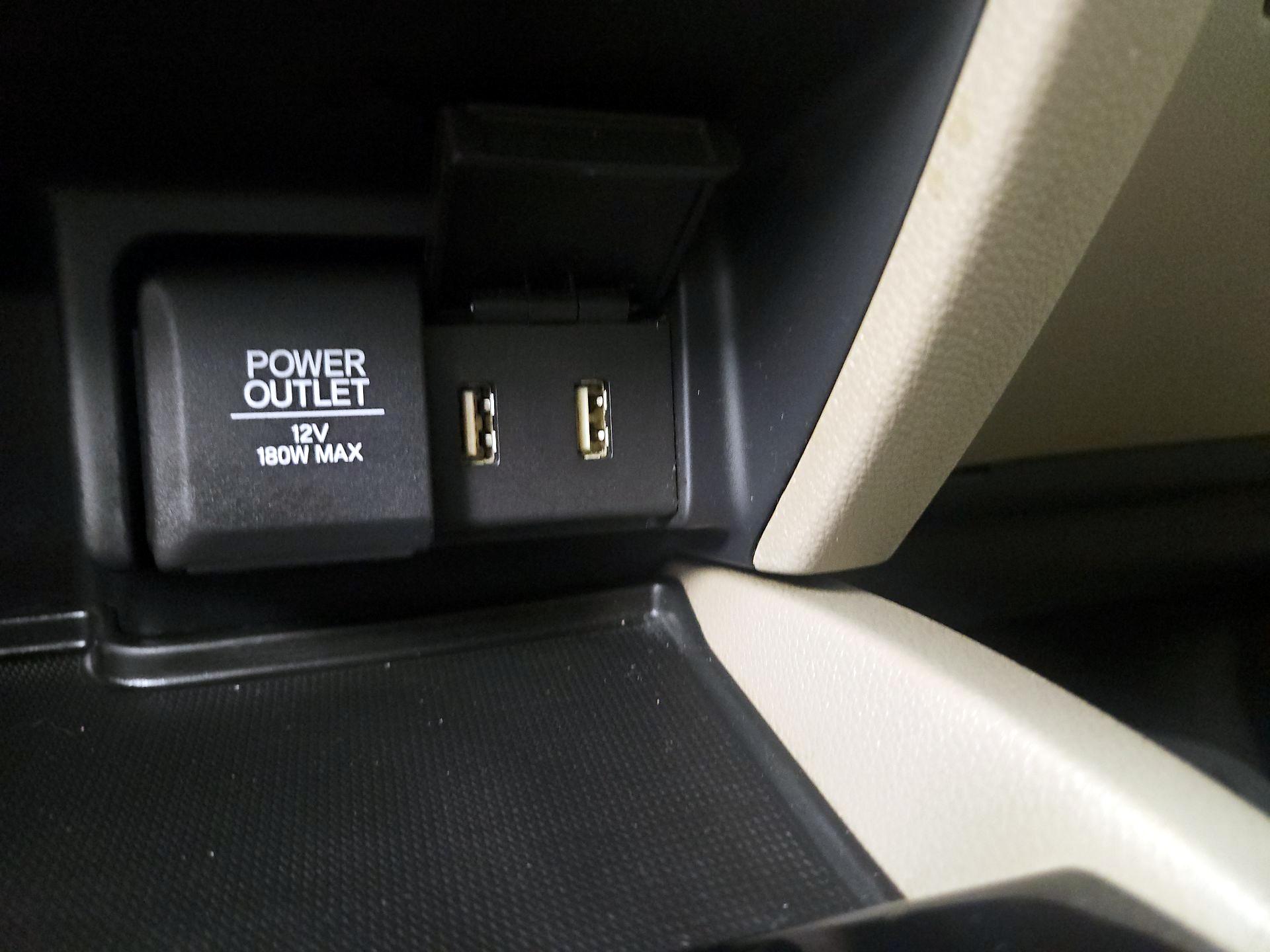 Thumbnail: 2016 Honda Pilot - 17