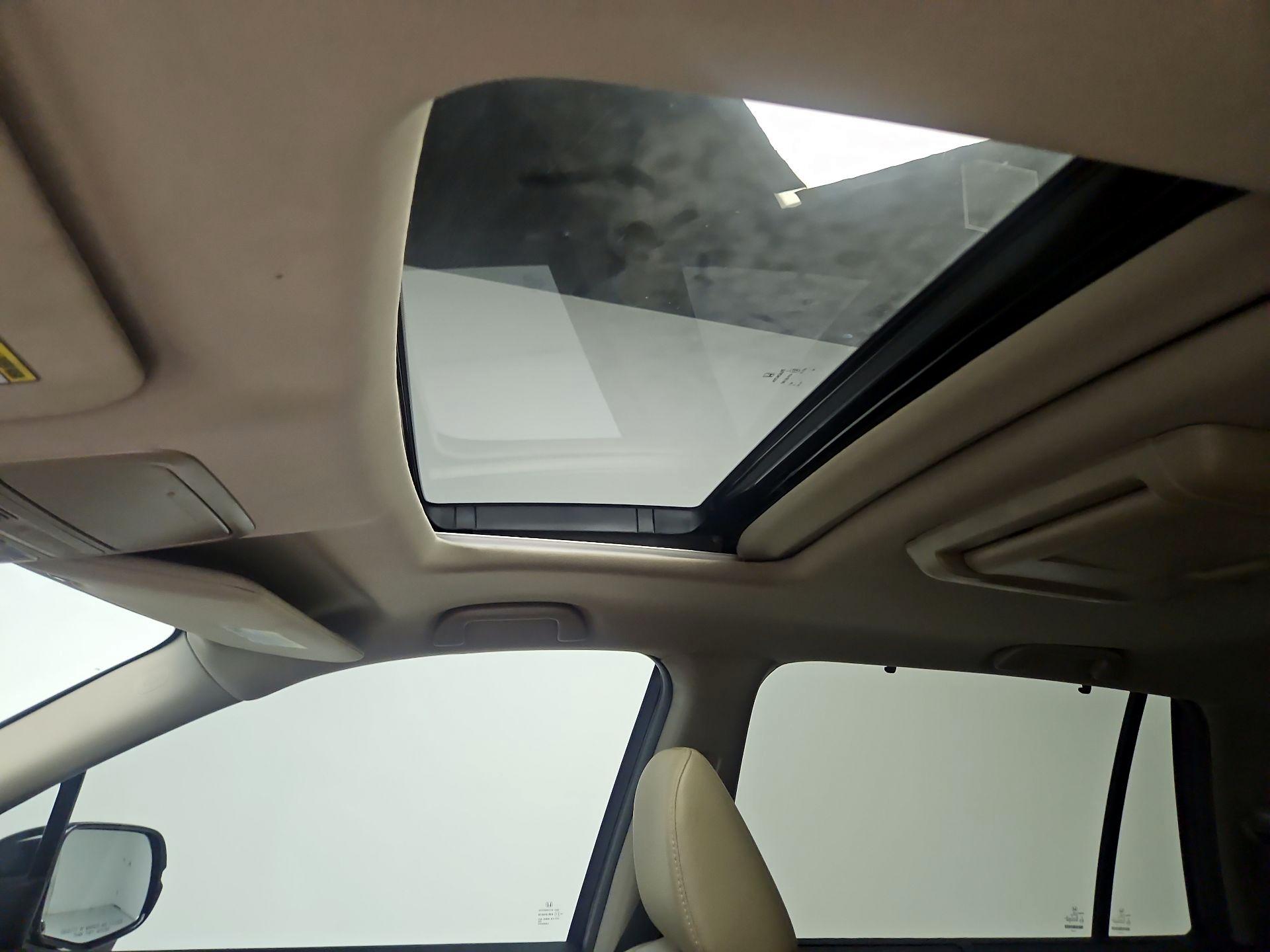 Thumbnail: 2016 Honda Pilot - 18