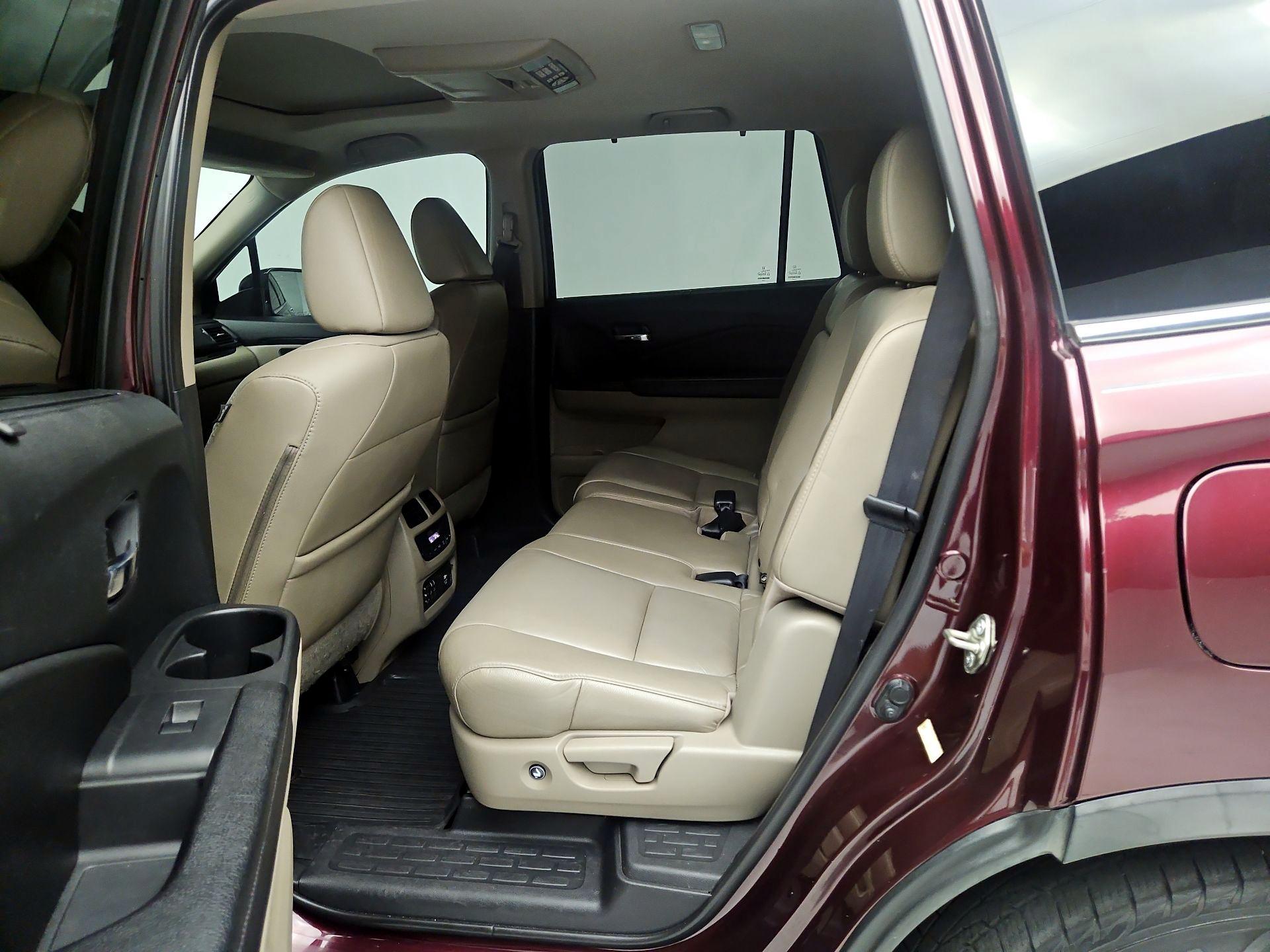 Thumbnail: 2016 Honda Pilot - 19