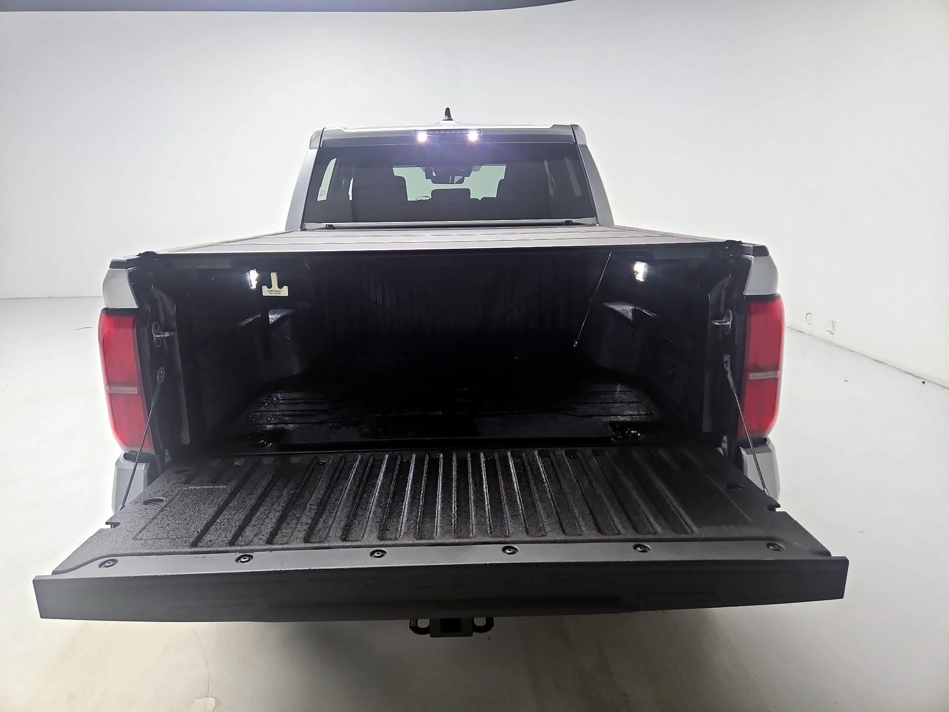 Thumbnail: 2024 Toyota Tacoma - 18