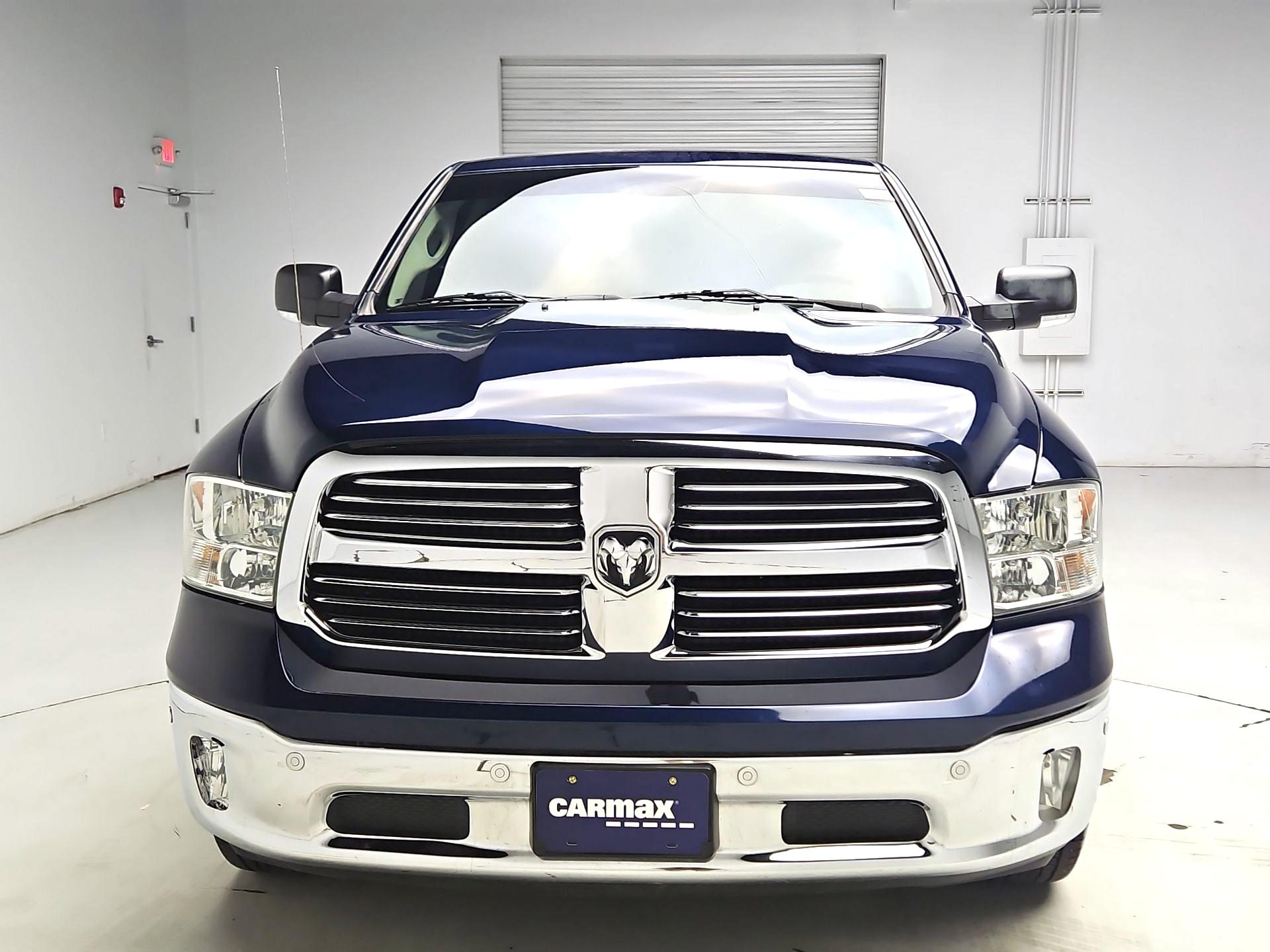 Thumbnail: 2019 RAM 1500 Classic - 2