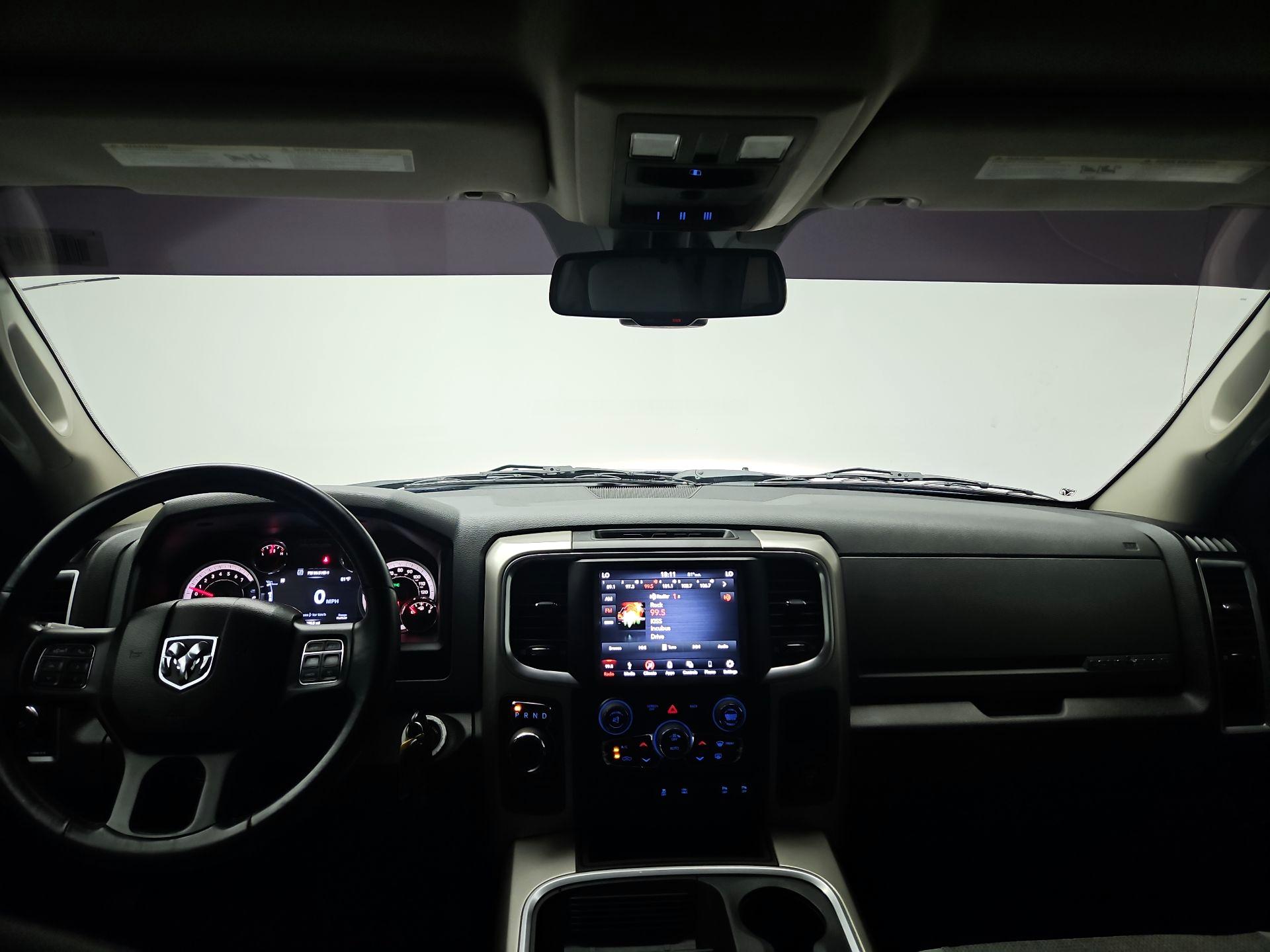 Thumbnail: 2019 RAM 1500 Classic - 8