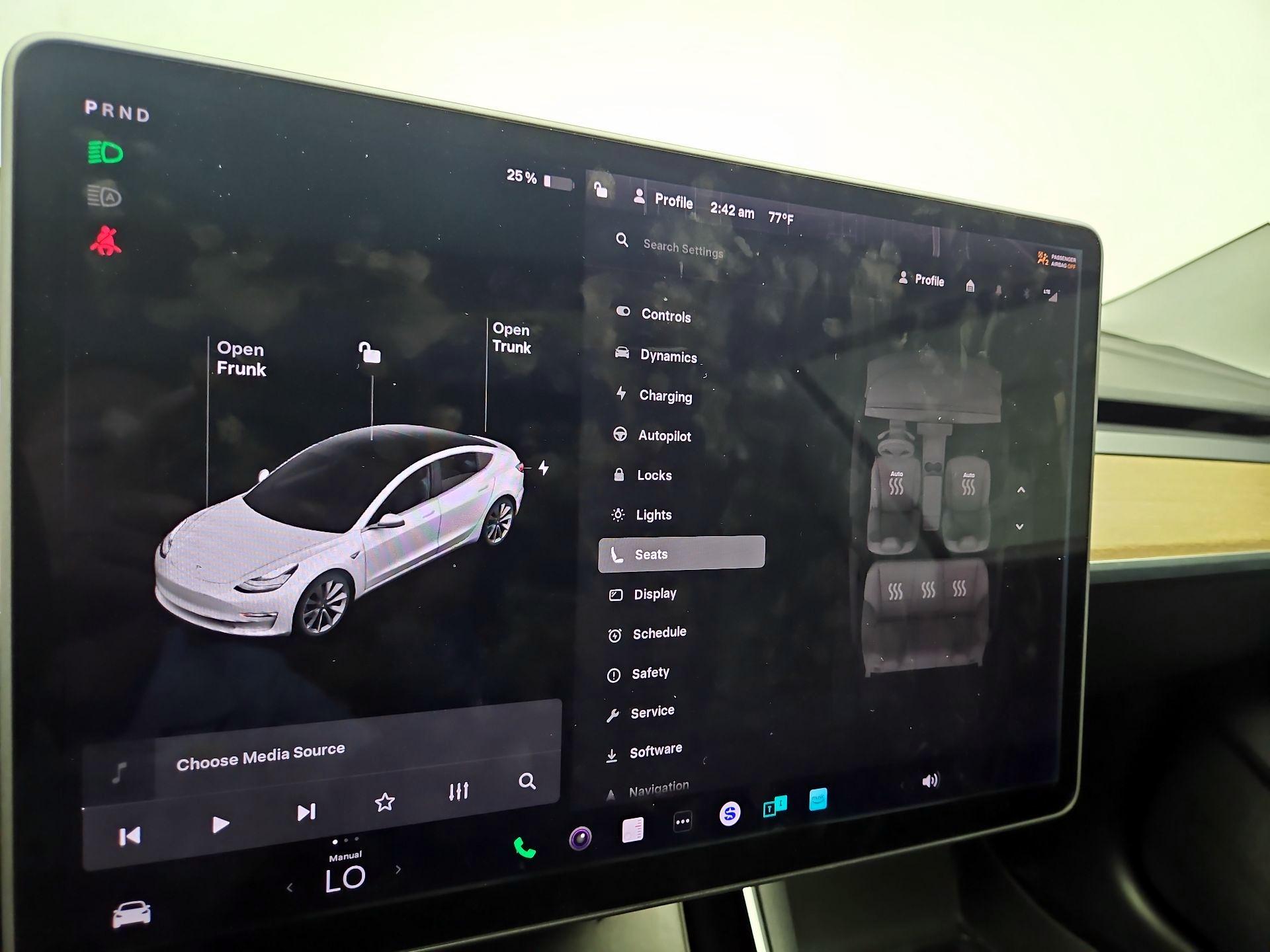Thumbnail: 2020 Tesla Model 3 - 14