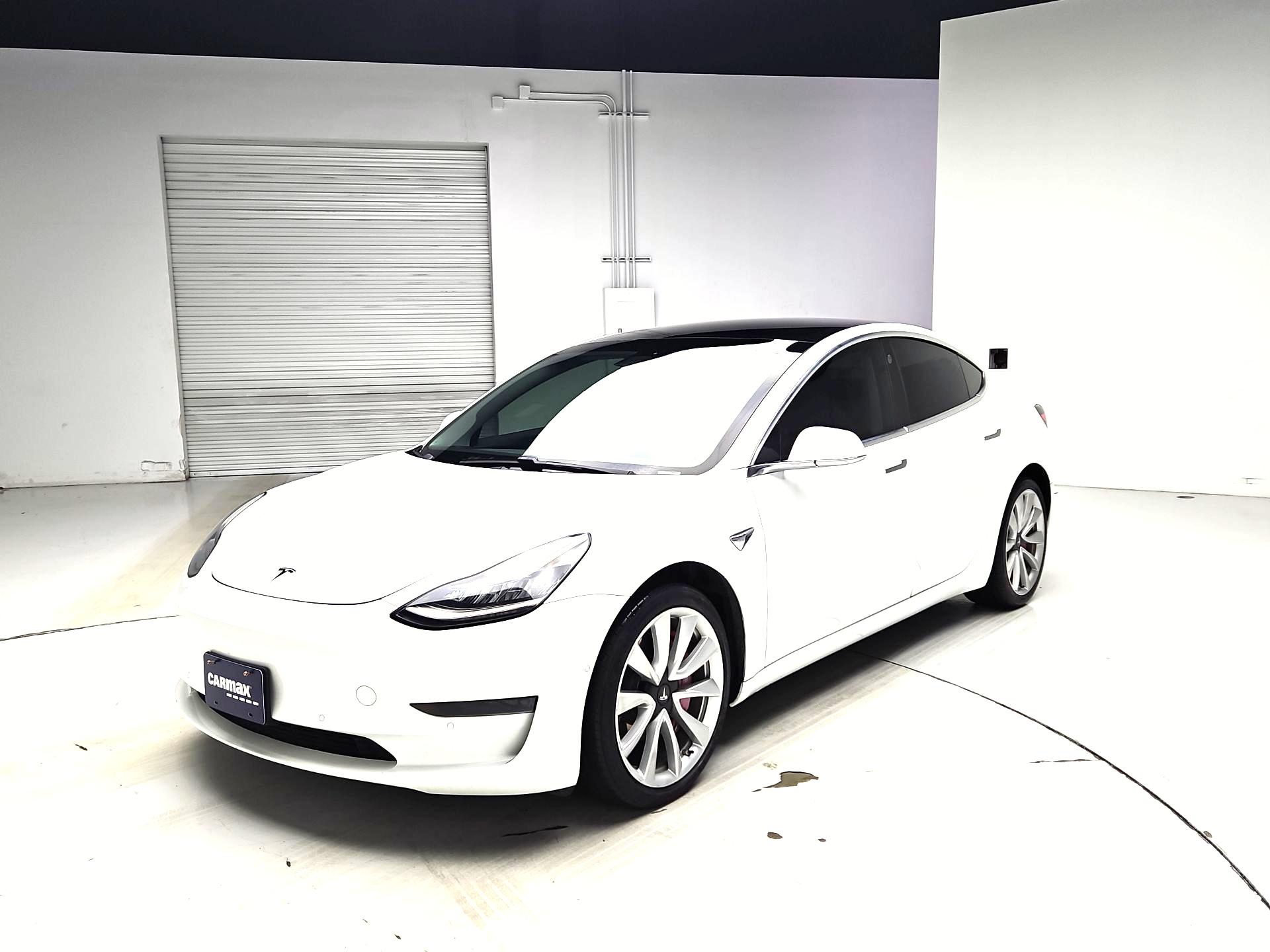 Thumbnail: 2020 Tesla Model 3 - 3