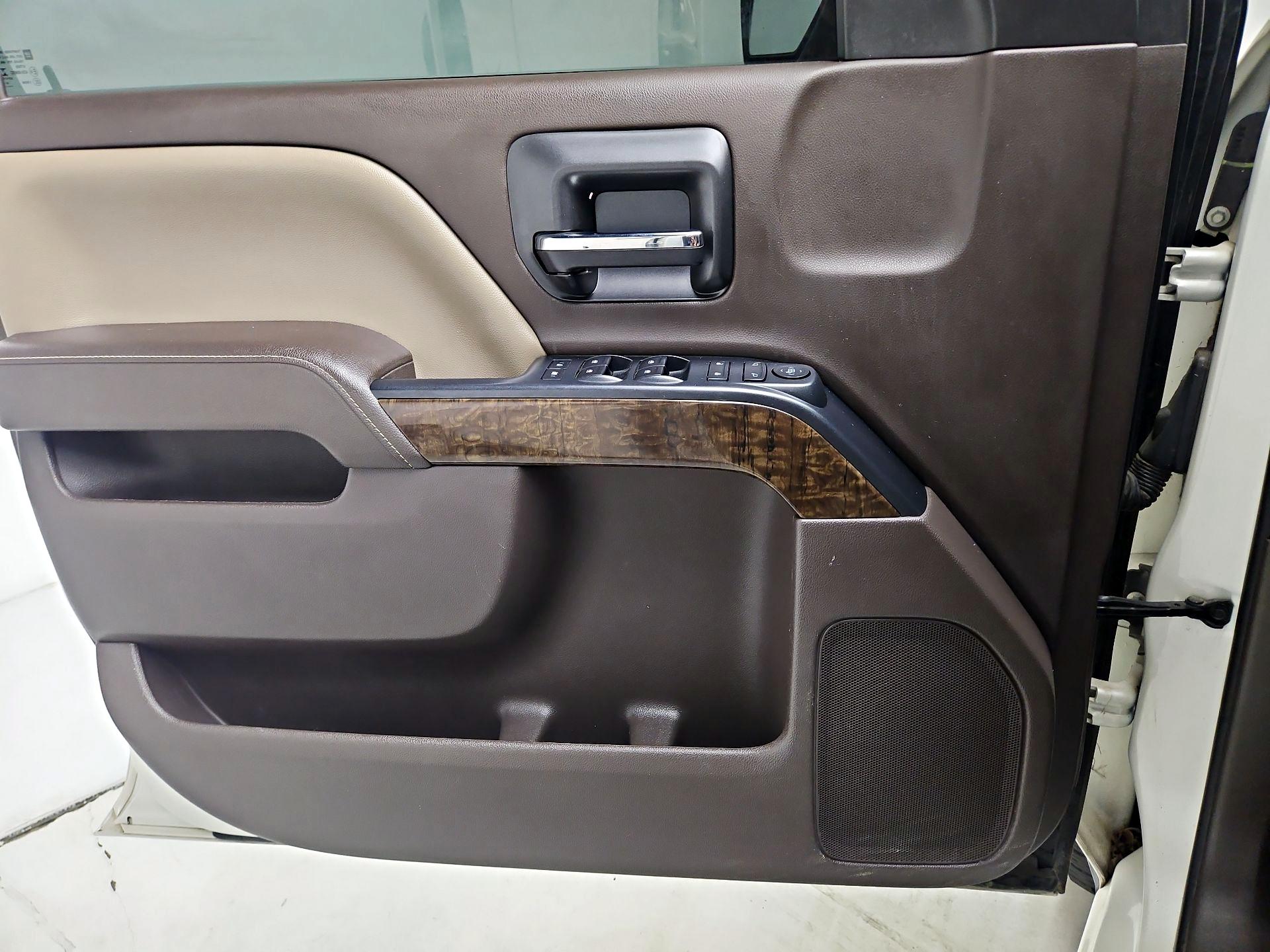 Thumbnail: 2015 Chevrolet Silverado 1500 - 10