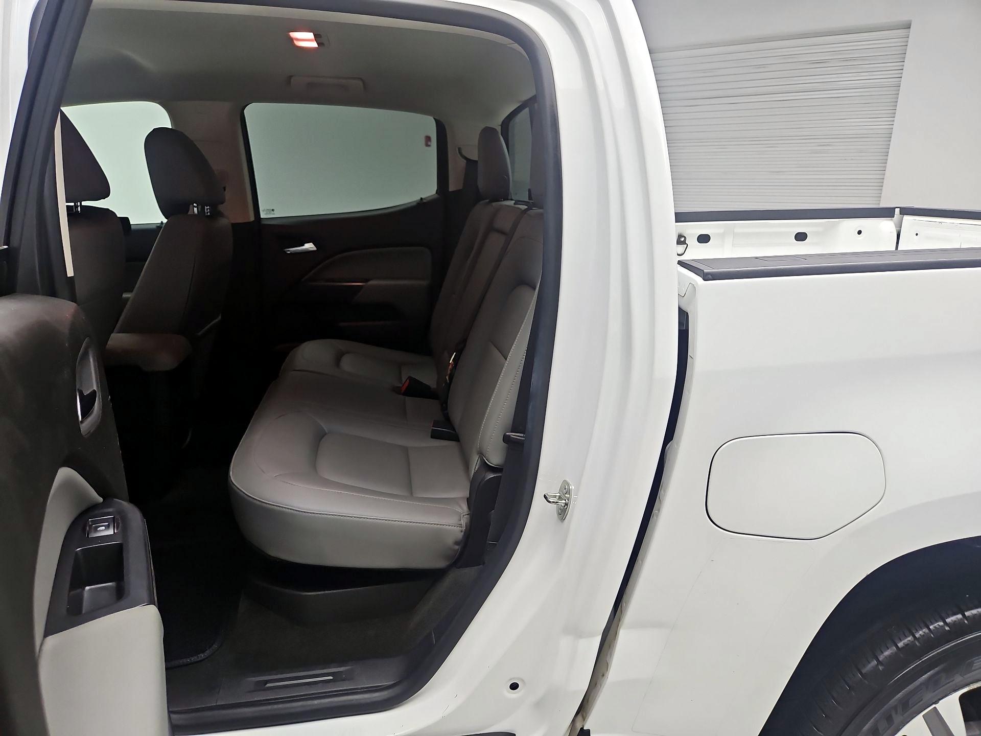 Thumbnail: 2015 Chevrolet Colorado - 18