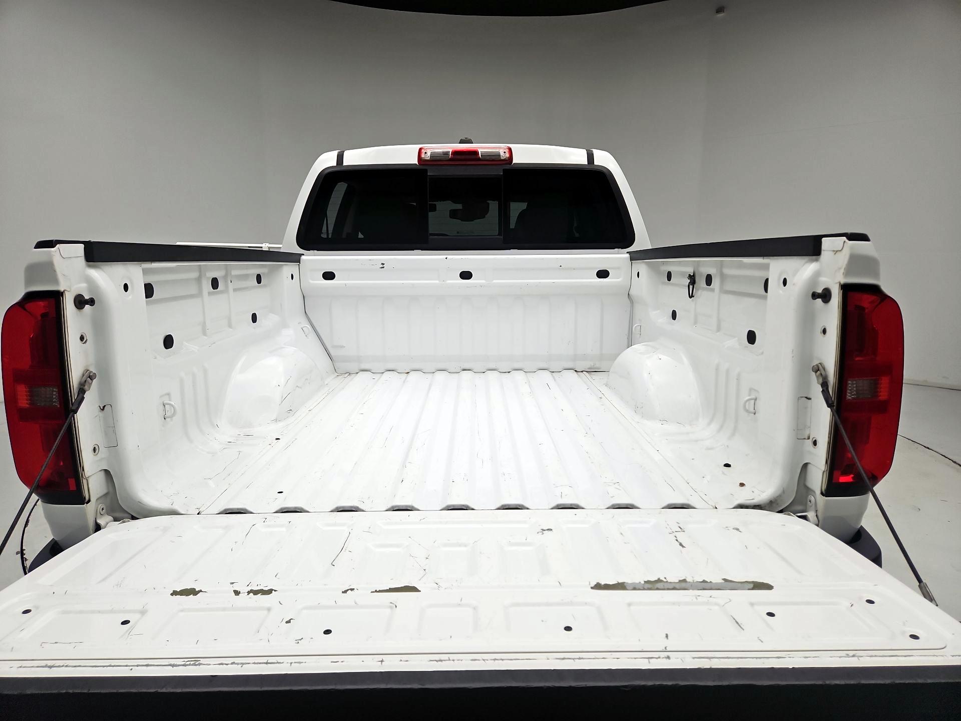 Thumbnail: 2015 Chevrolet Colorado - 19