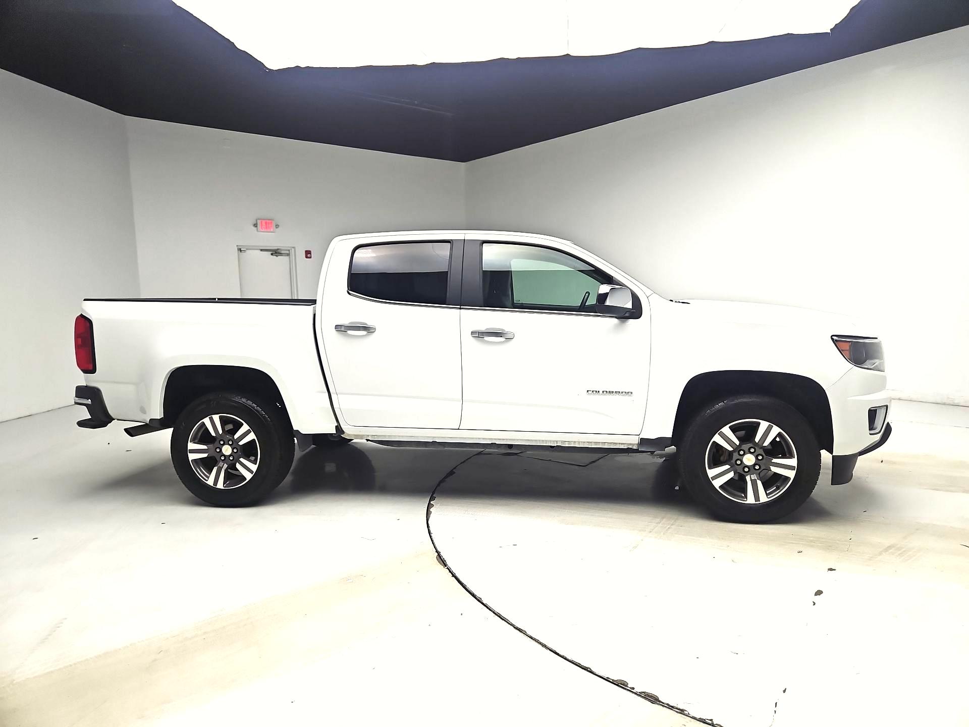 Thumbnail: 2015 Chevrolet Colorado - 4