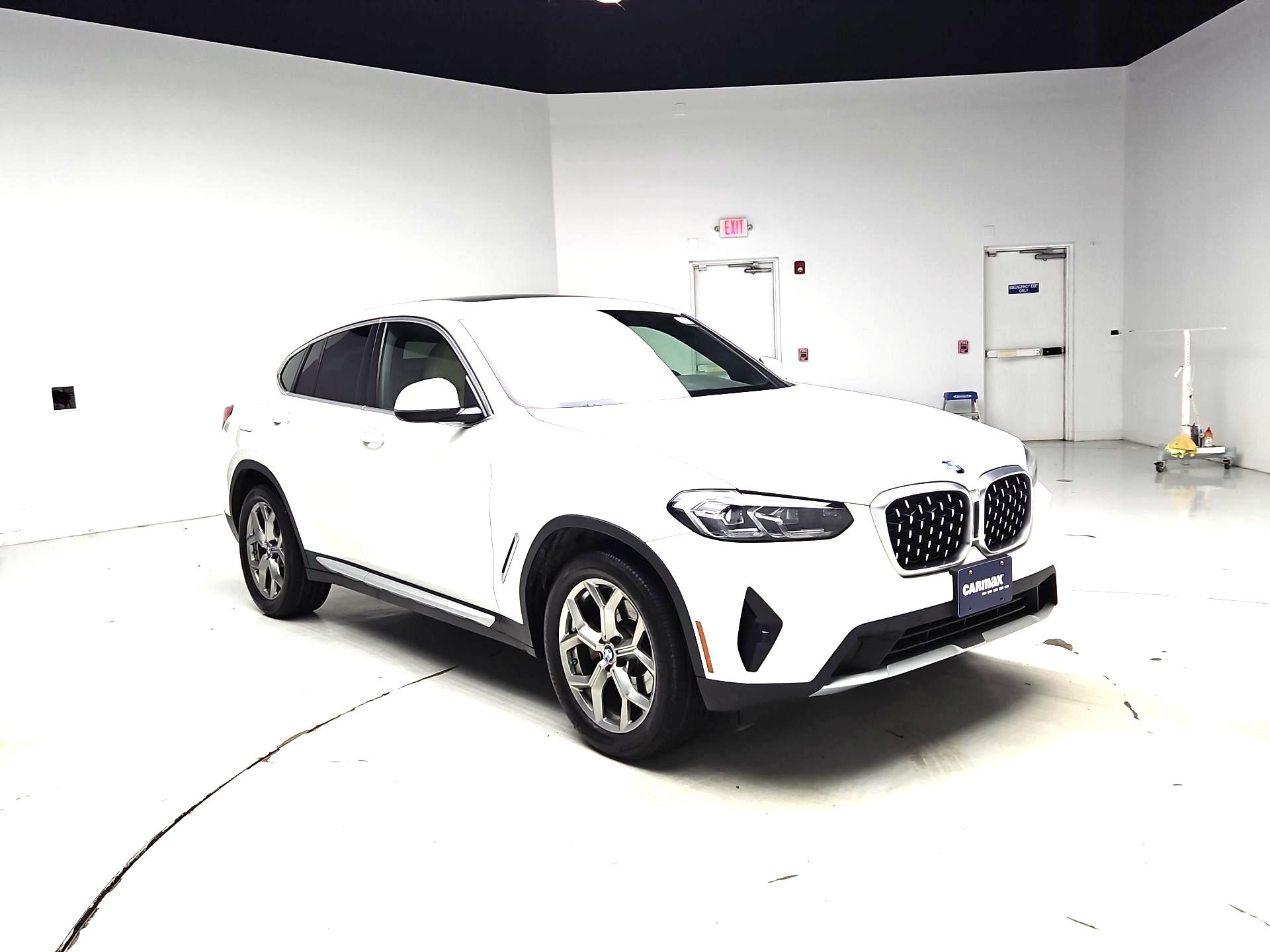 Thumbnail: 2024 BMW X4 - 1