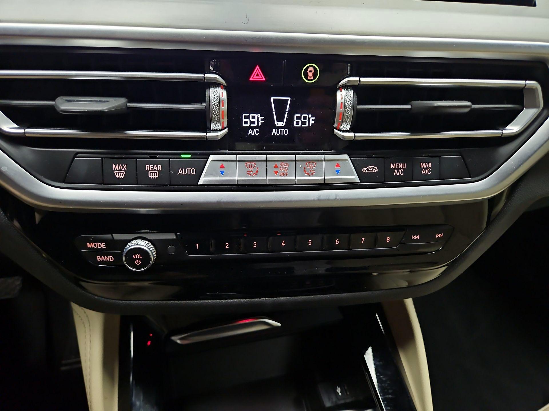 Thumbnail: 2024 BMW X4 - 15