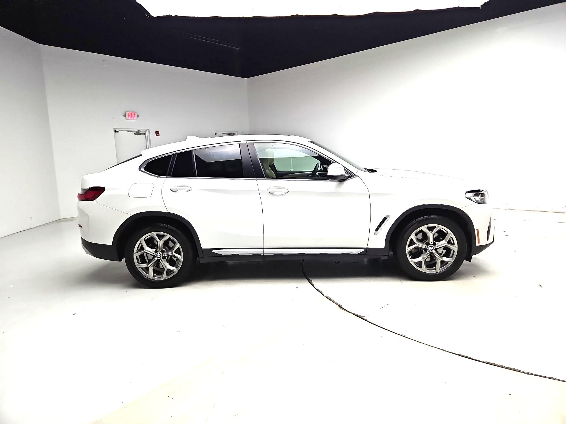 Thumbnail: 2024 BMW X4 - 4