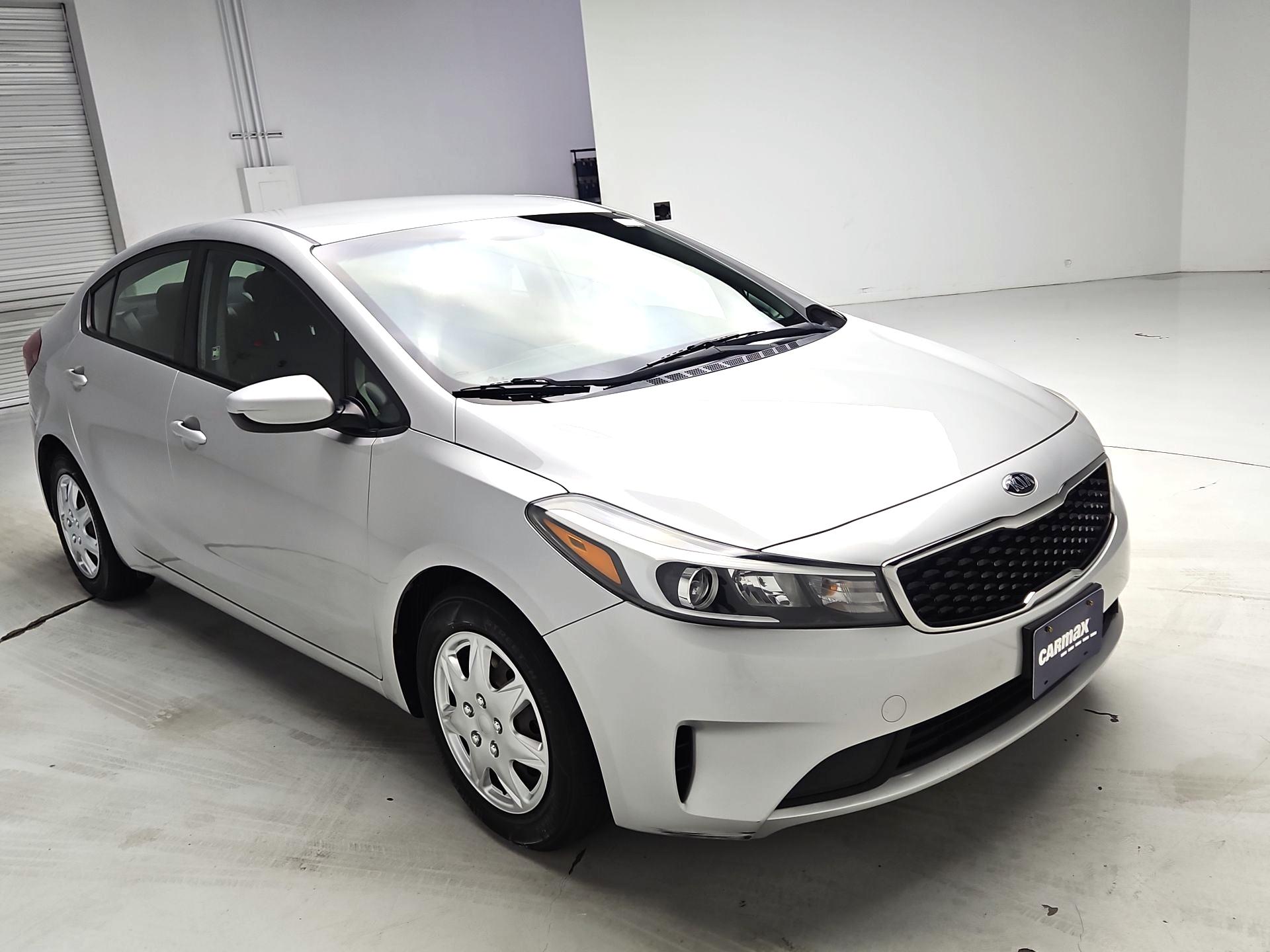 Thumbnail: 2018 Kia Forte - 1