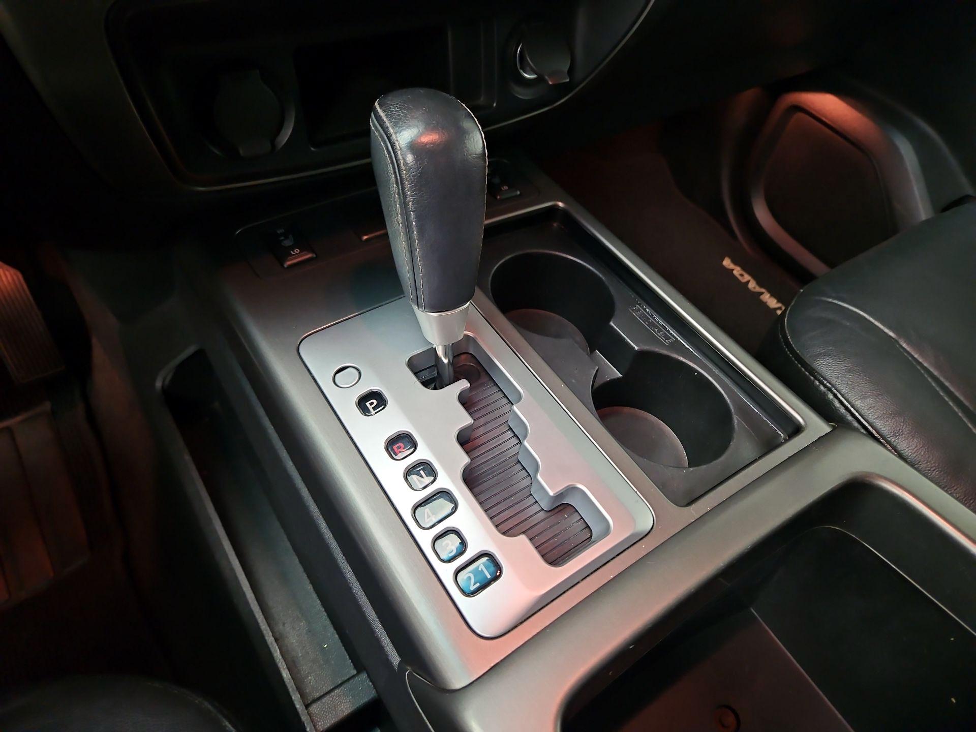 Thumbnail: 2015 Nissan Armada - 15
