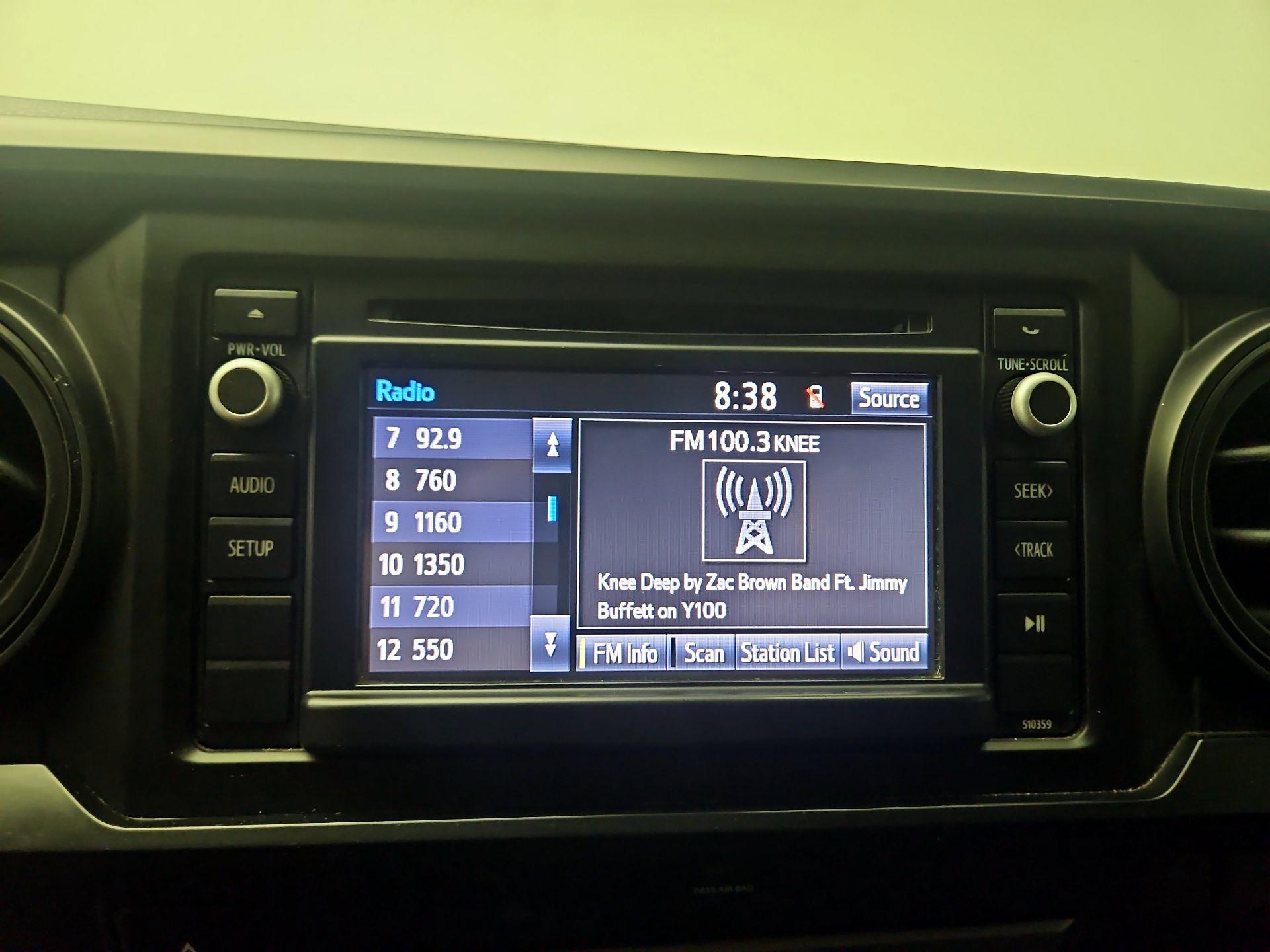 Thumbnail: 2019 Toyota Tacoma - 13