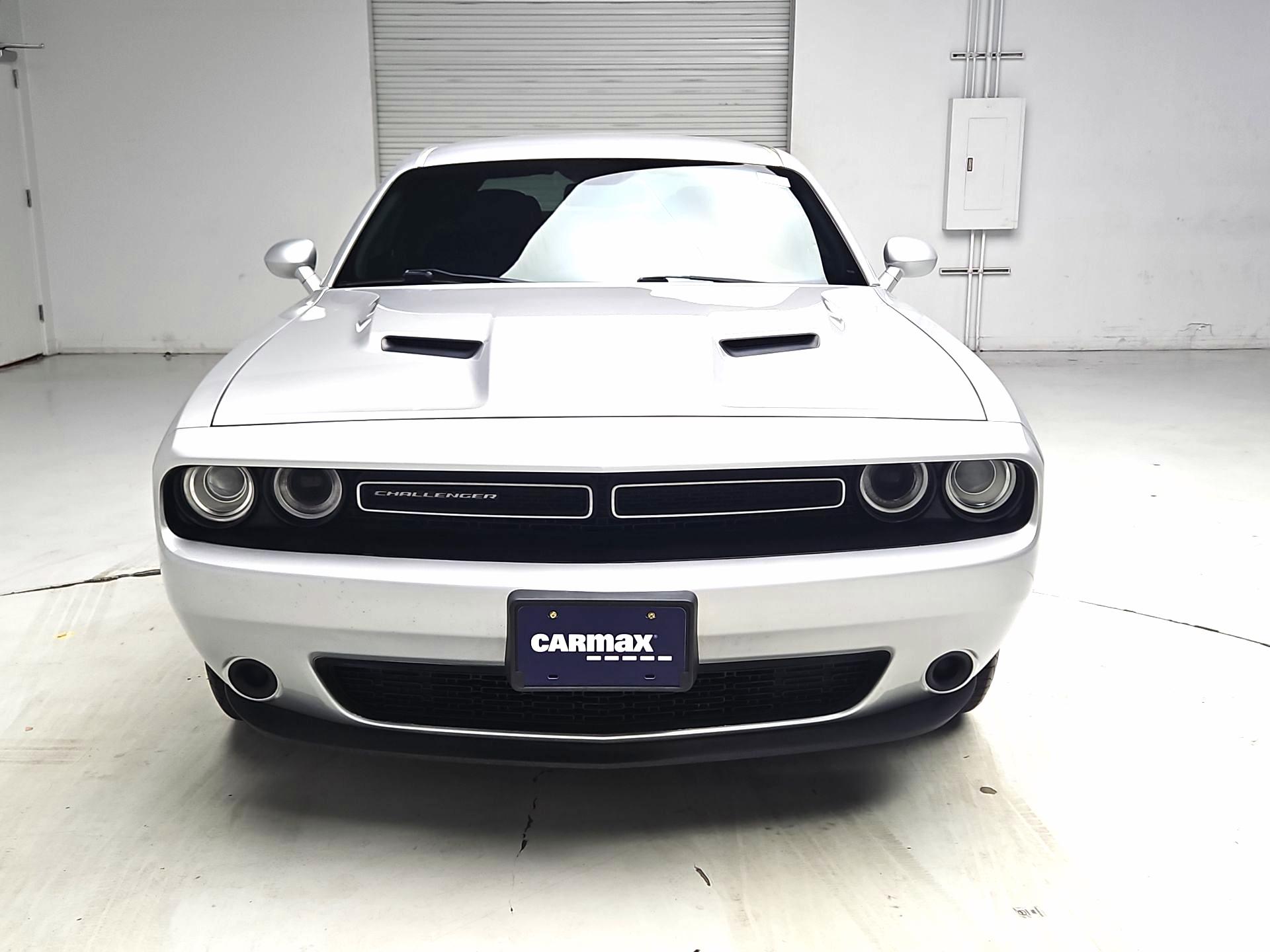 Thumbnail: 2019 Dodge Challenger - 2