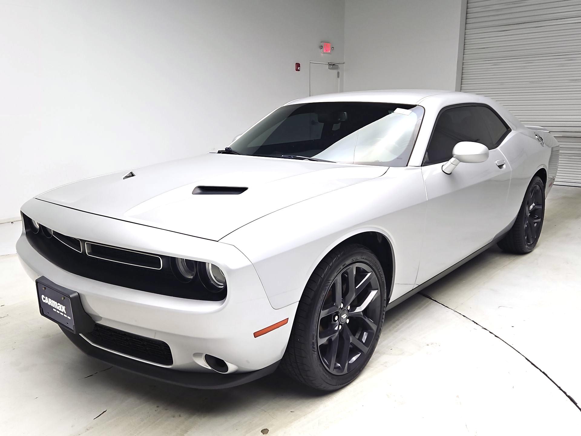Thumbnail: 2019 Dodge Challenger - 3