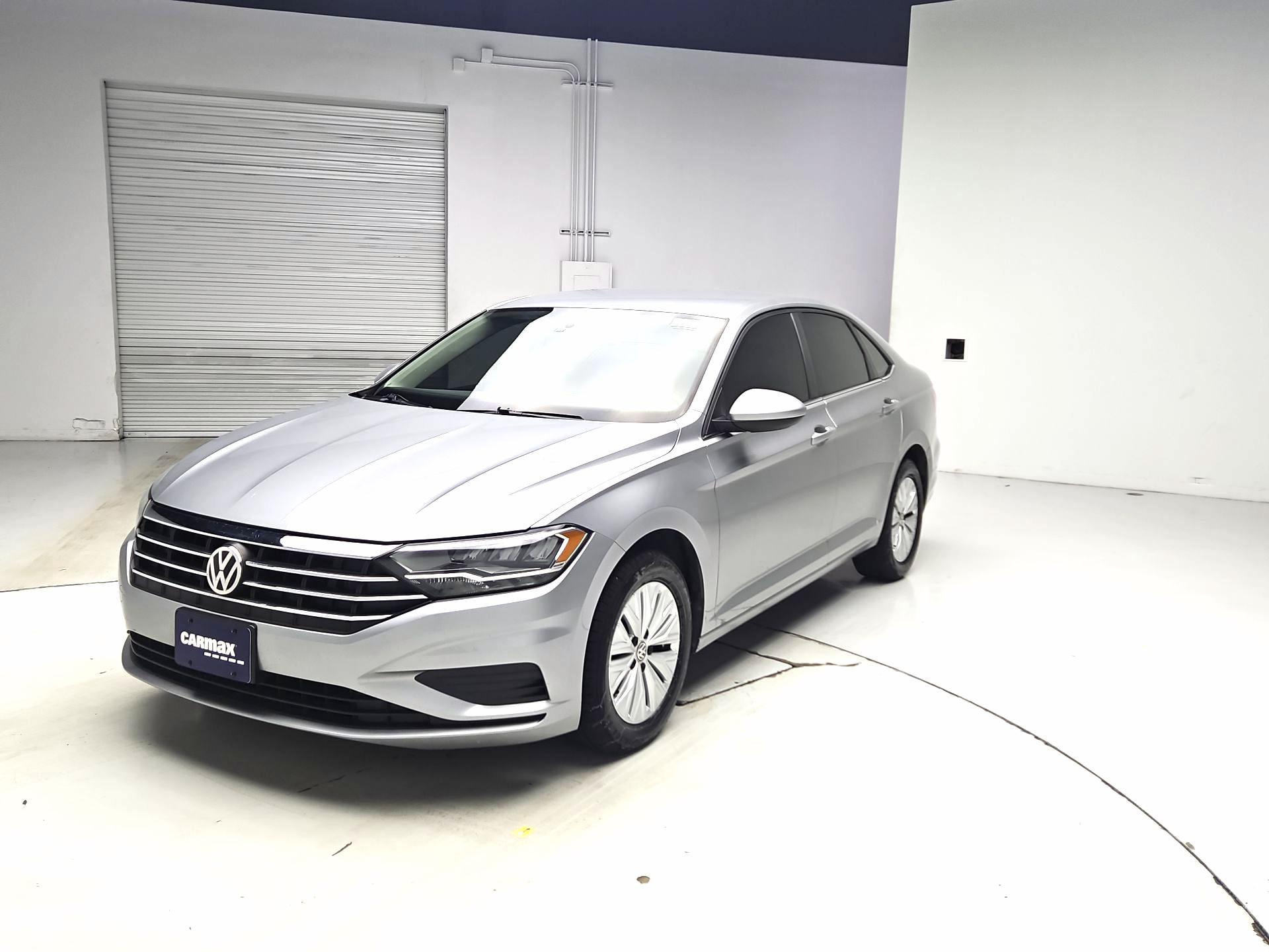 Thumbnail: 2019 Volkswagen Jetta - 3