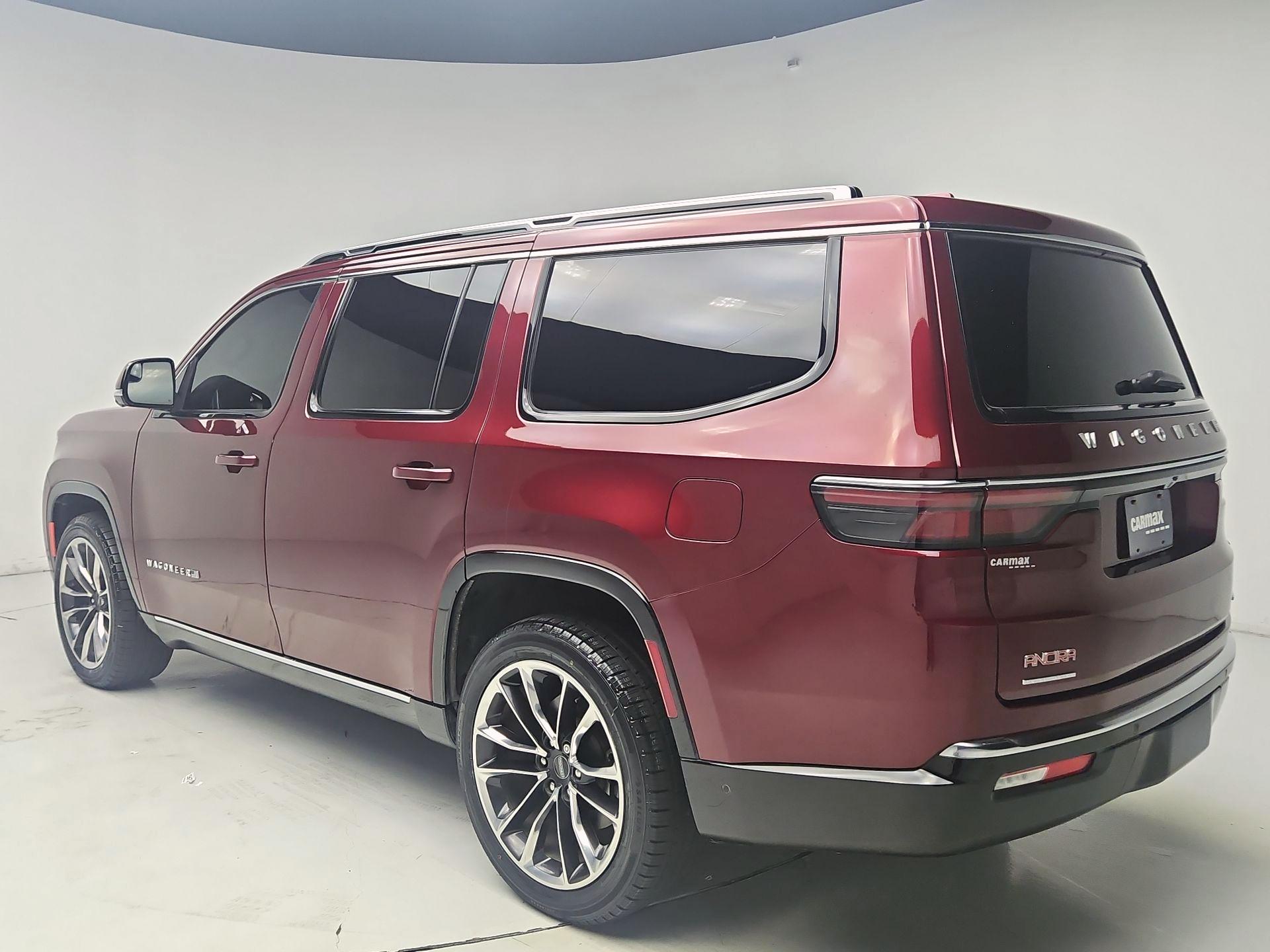 Thumbnail: 2022 Jeep Wagoneer - 7