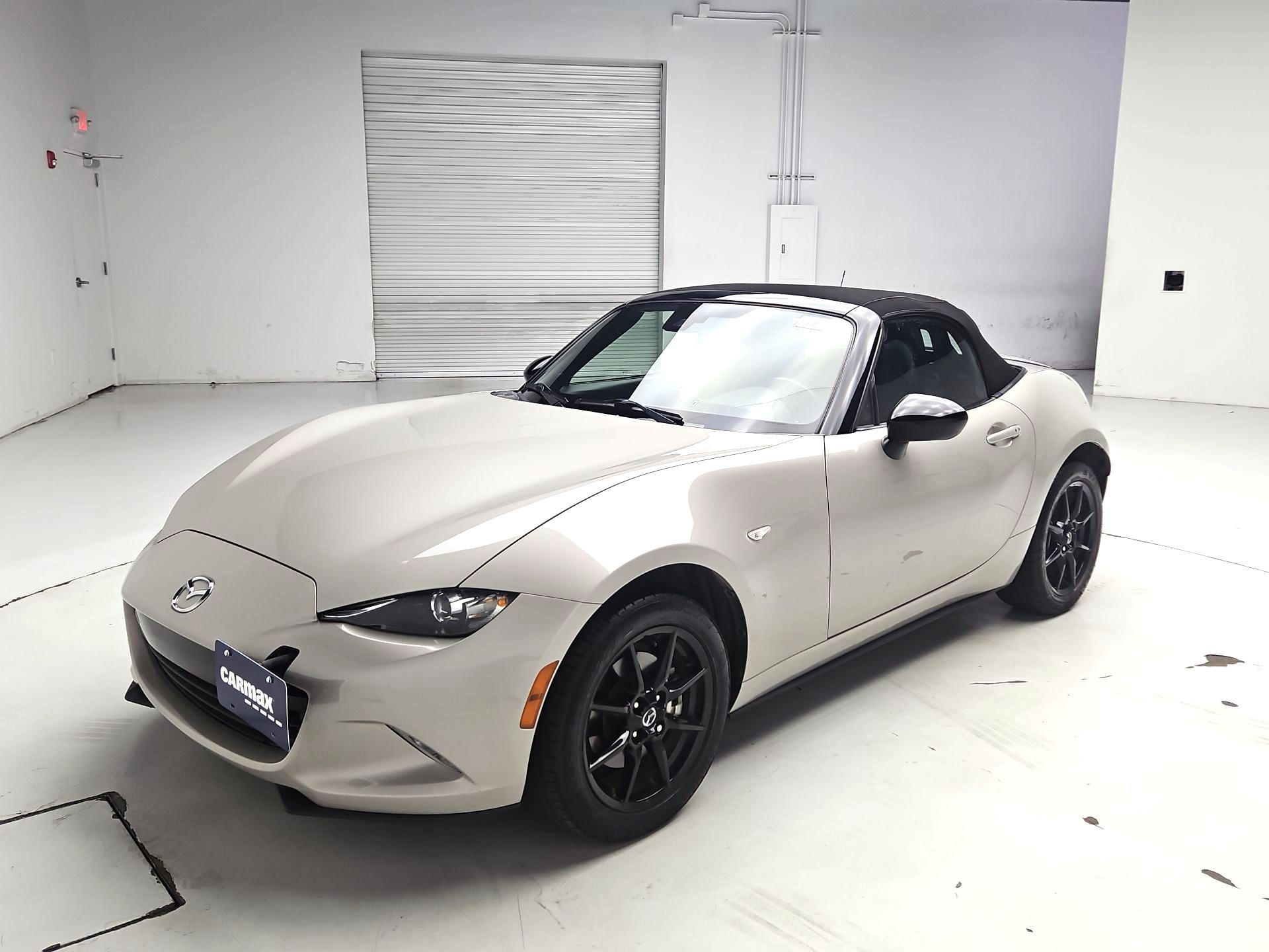 Thumbnail: 2023 Mazda MX-5 Miata - 3