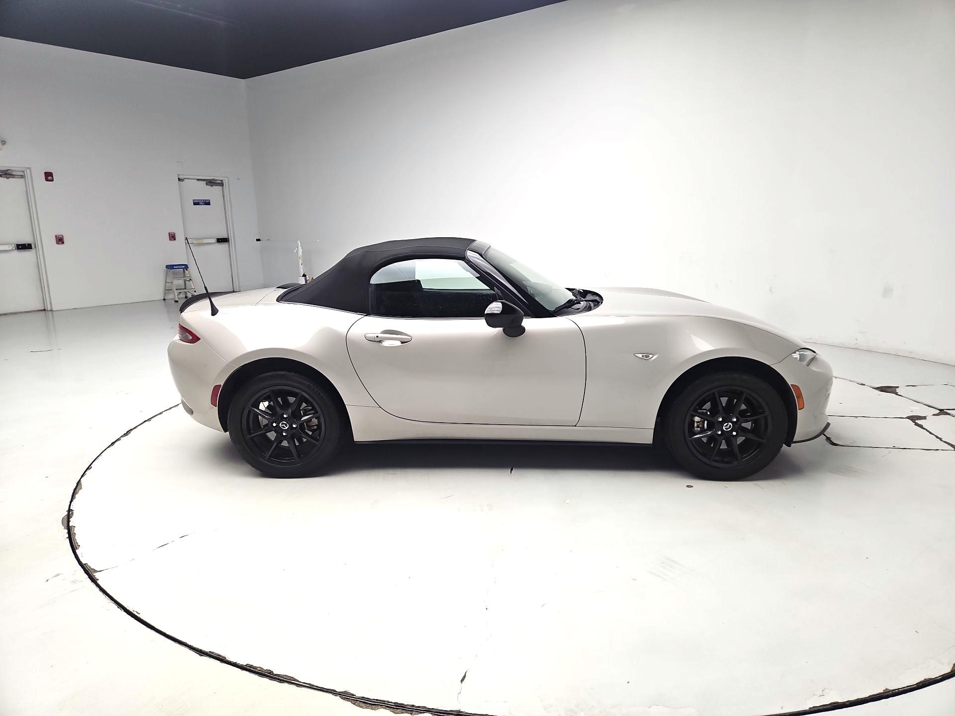 Thumbnail: 2023 Mazda MX-5 Miata - 4