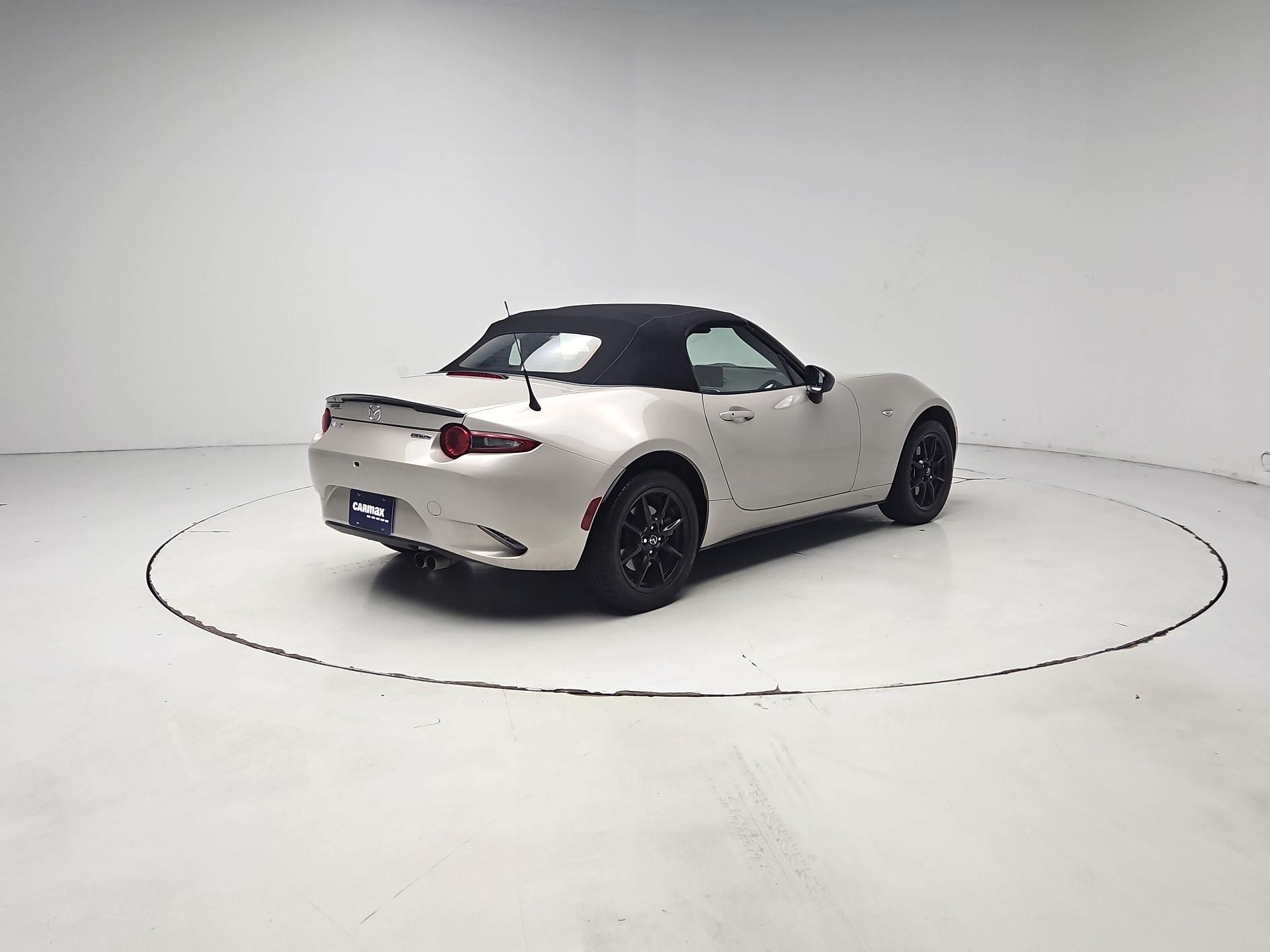 Thumbnail: 2023 Mazda MX-5 Miata - 5