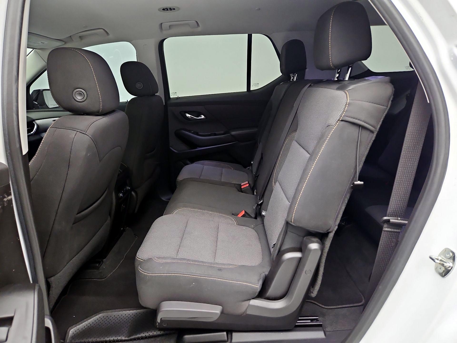 Thumbnail: 2019 Chevrolet Traverse - 17
