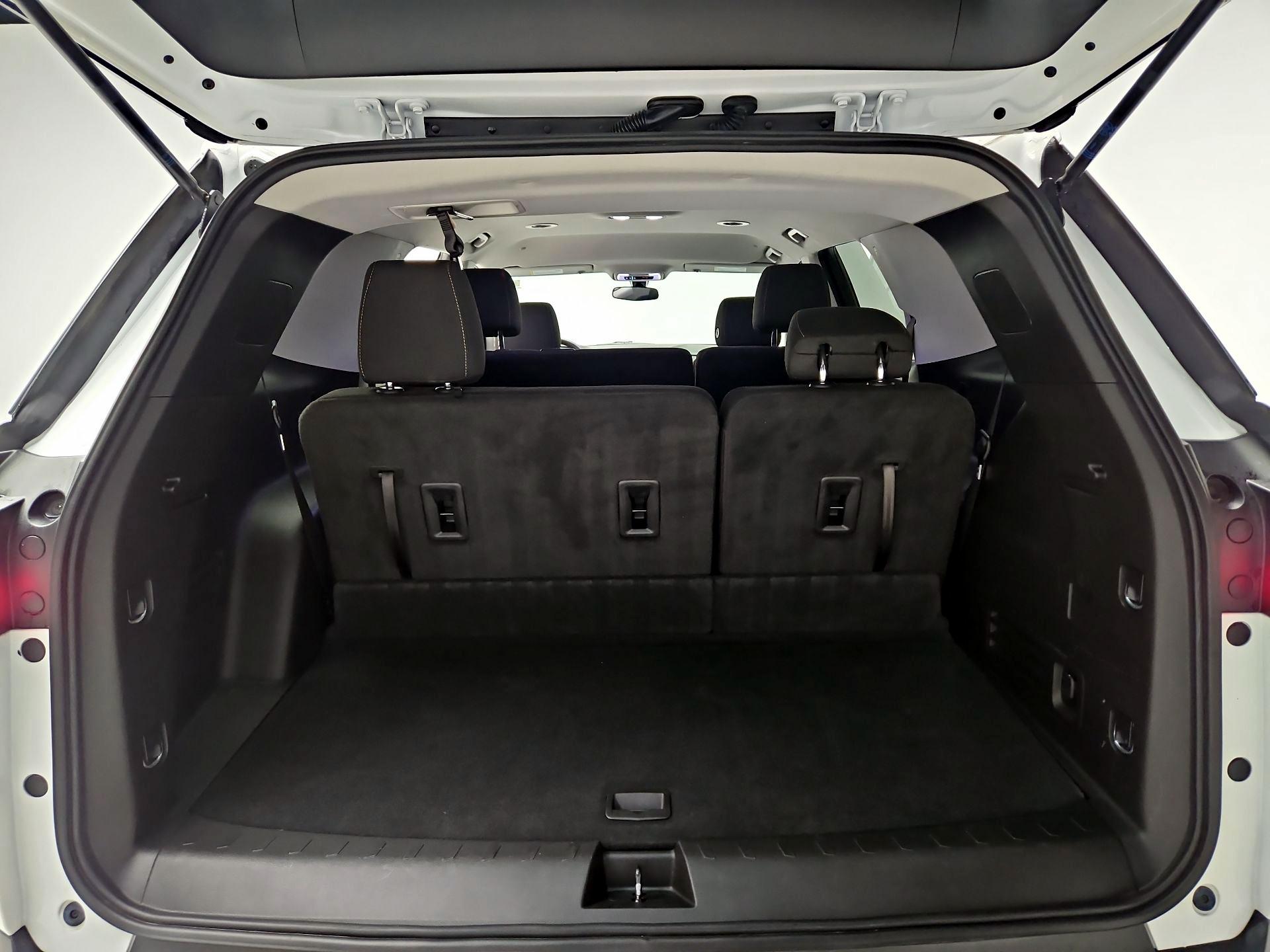 Thumbnail: 2019 Chevrolet Traverse - 19