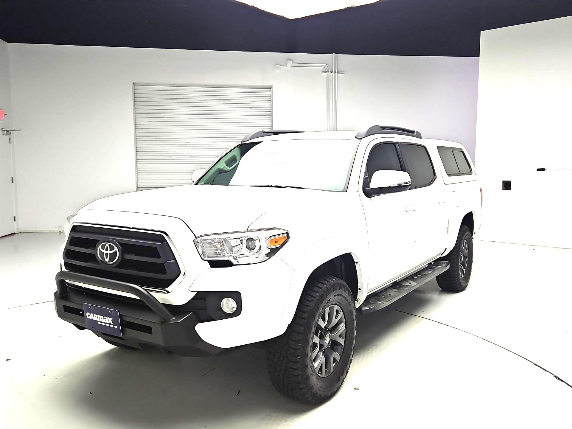 Thumbnail: 2022 Toyota Tacoma - 3