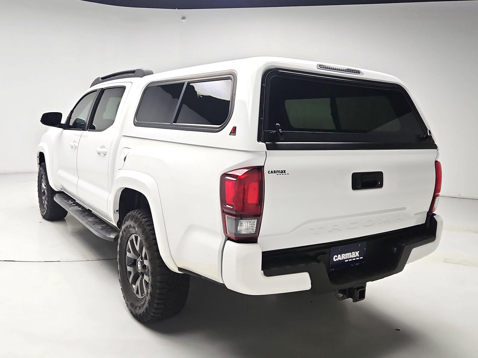 Thumbnail: 2022 Toyota Tacoma - 7