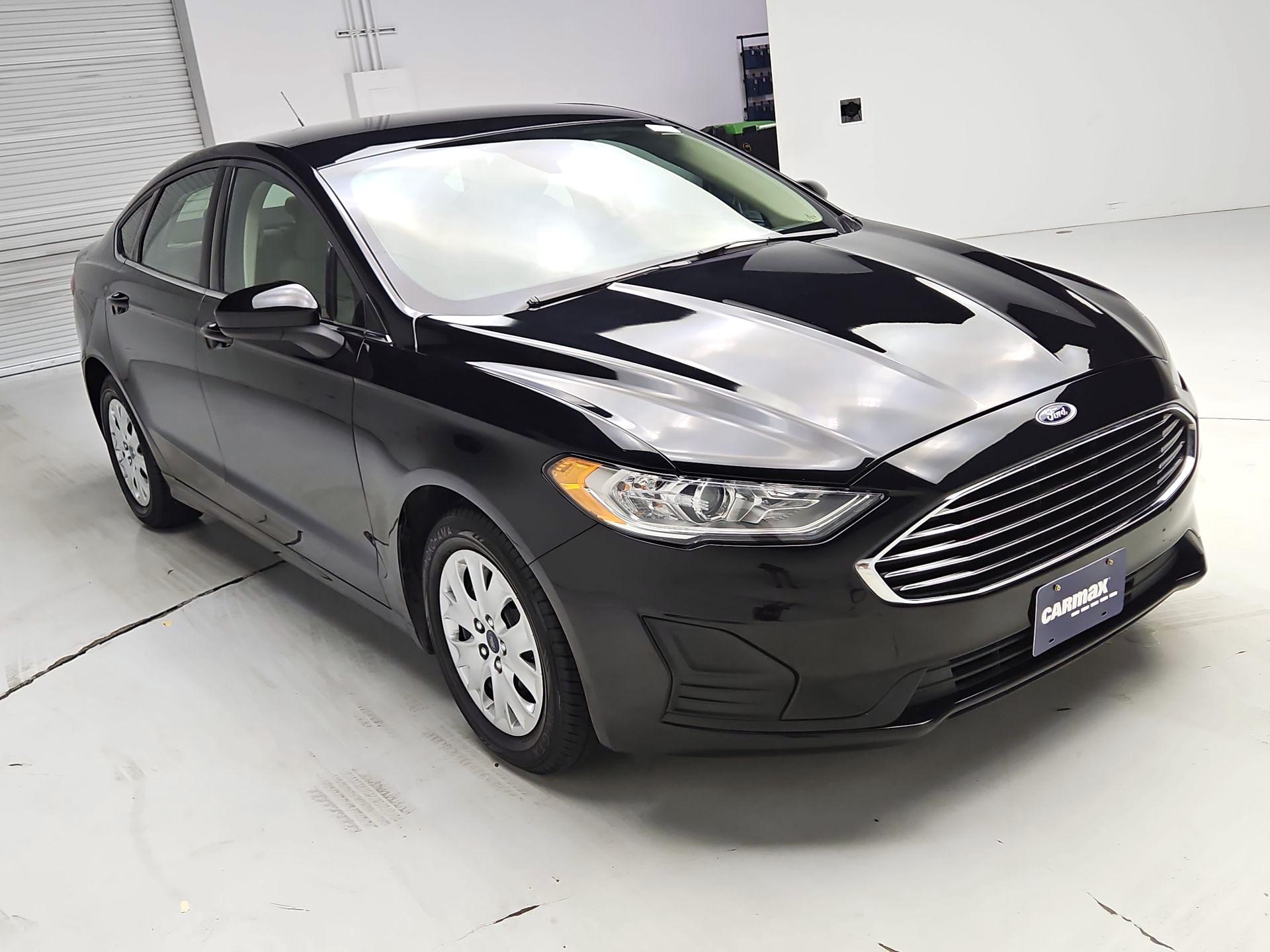 Thumbnail: 2019 Ford Fusion - 1