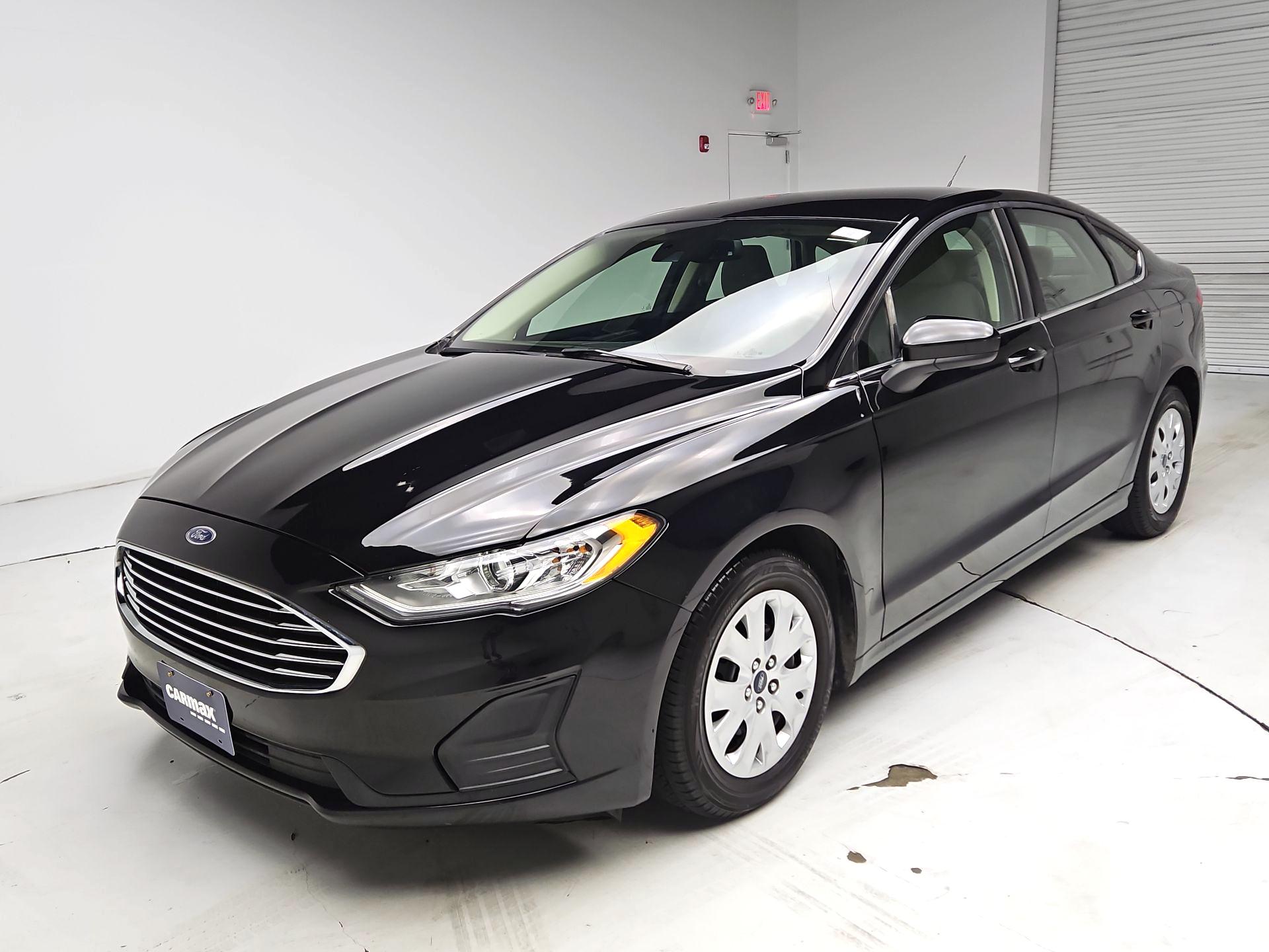 Thumbnail: 2019 Ford Fusion - 3