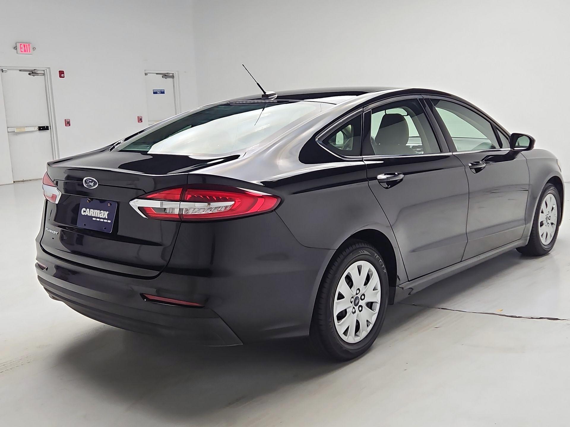 Thumbnail: 2019 Ford Fusion - 5