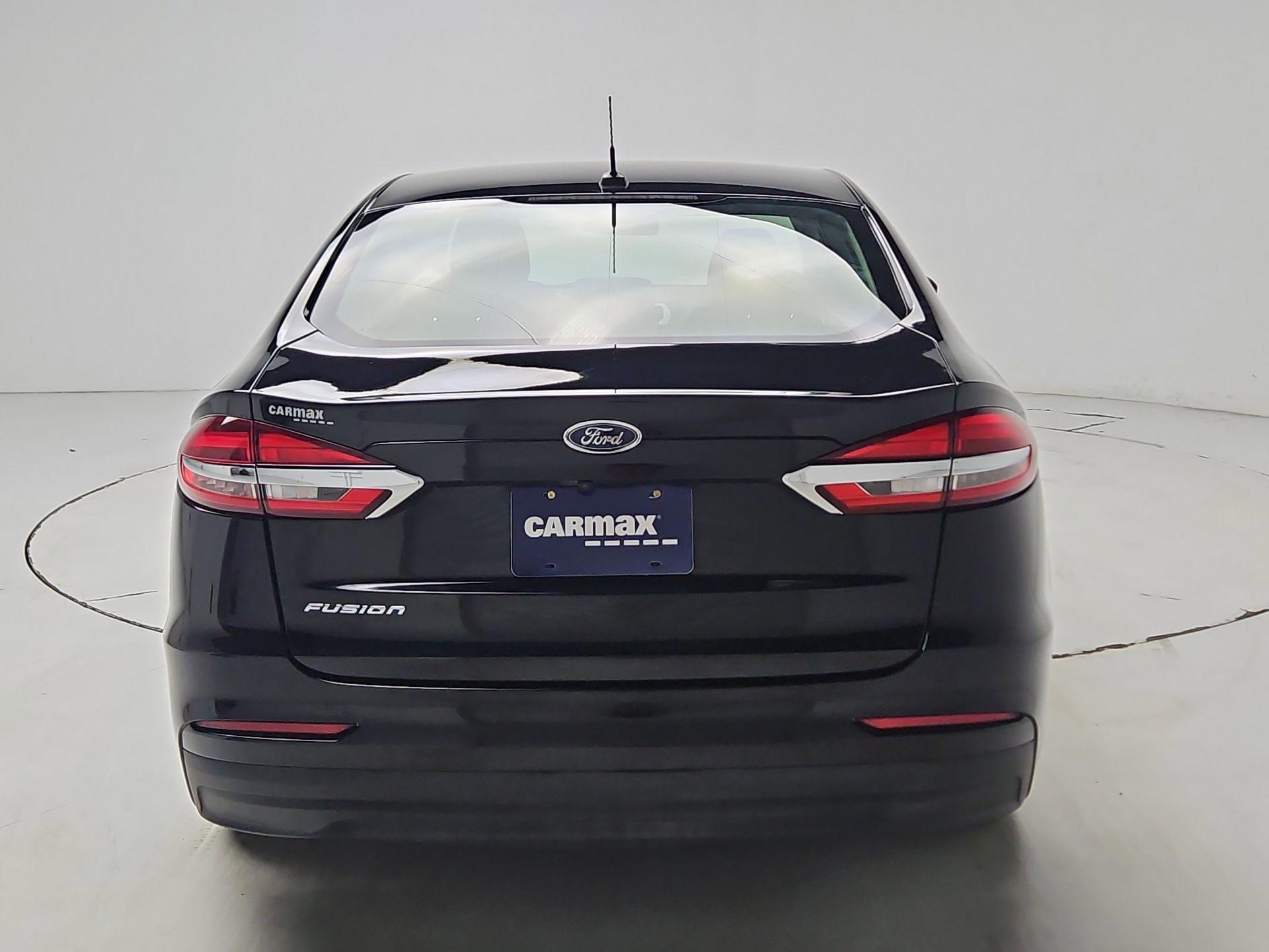 Thumbnail: 2019 Ford Fusion - 6