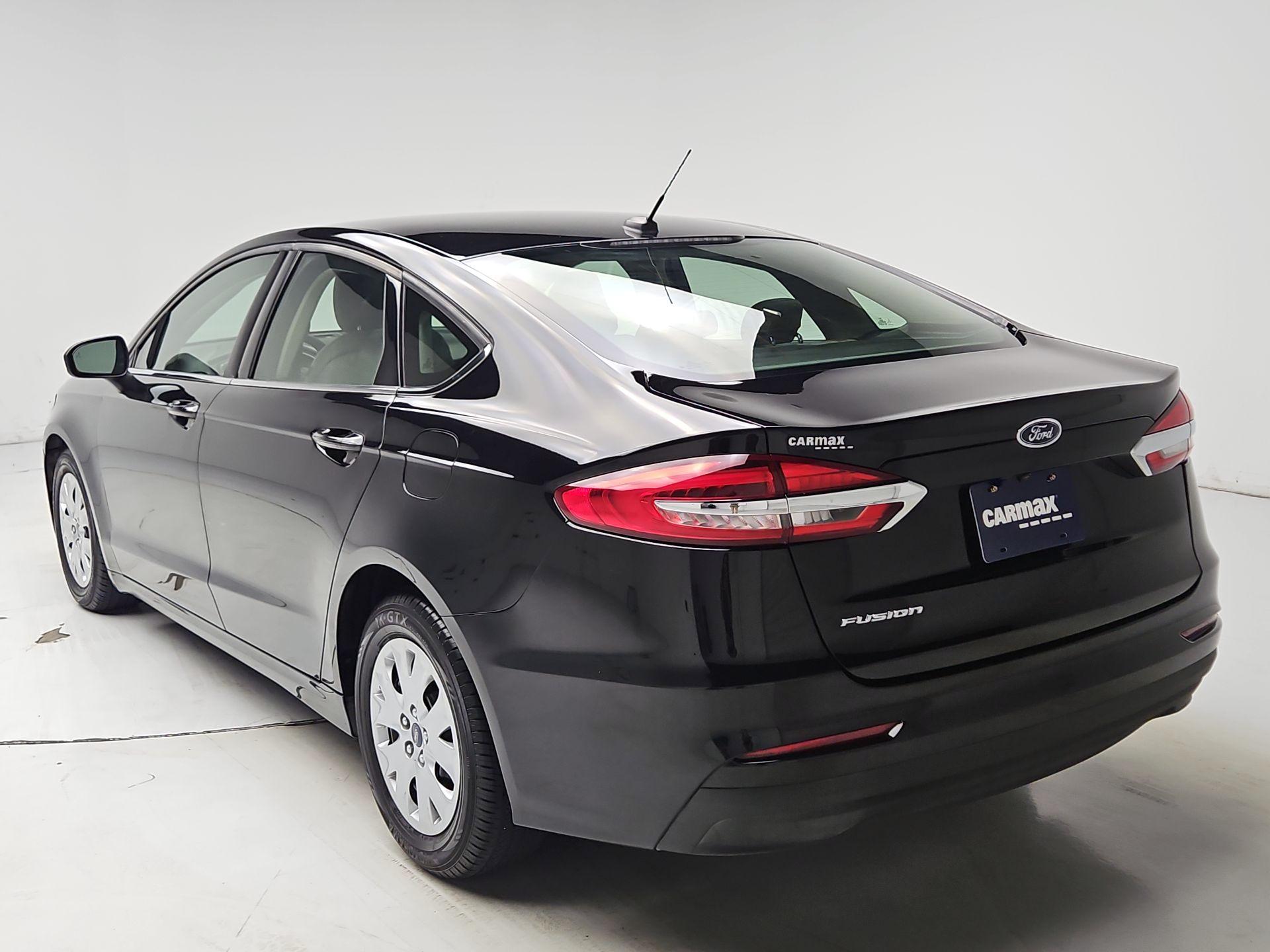 Thumbnail: 2019 Ford Fusion - 7