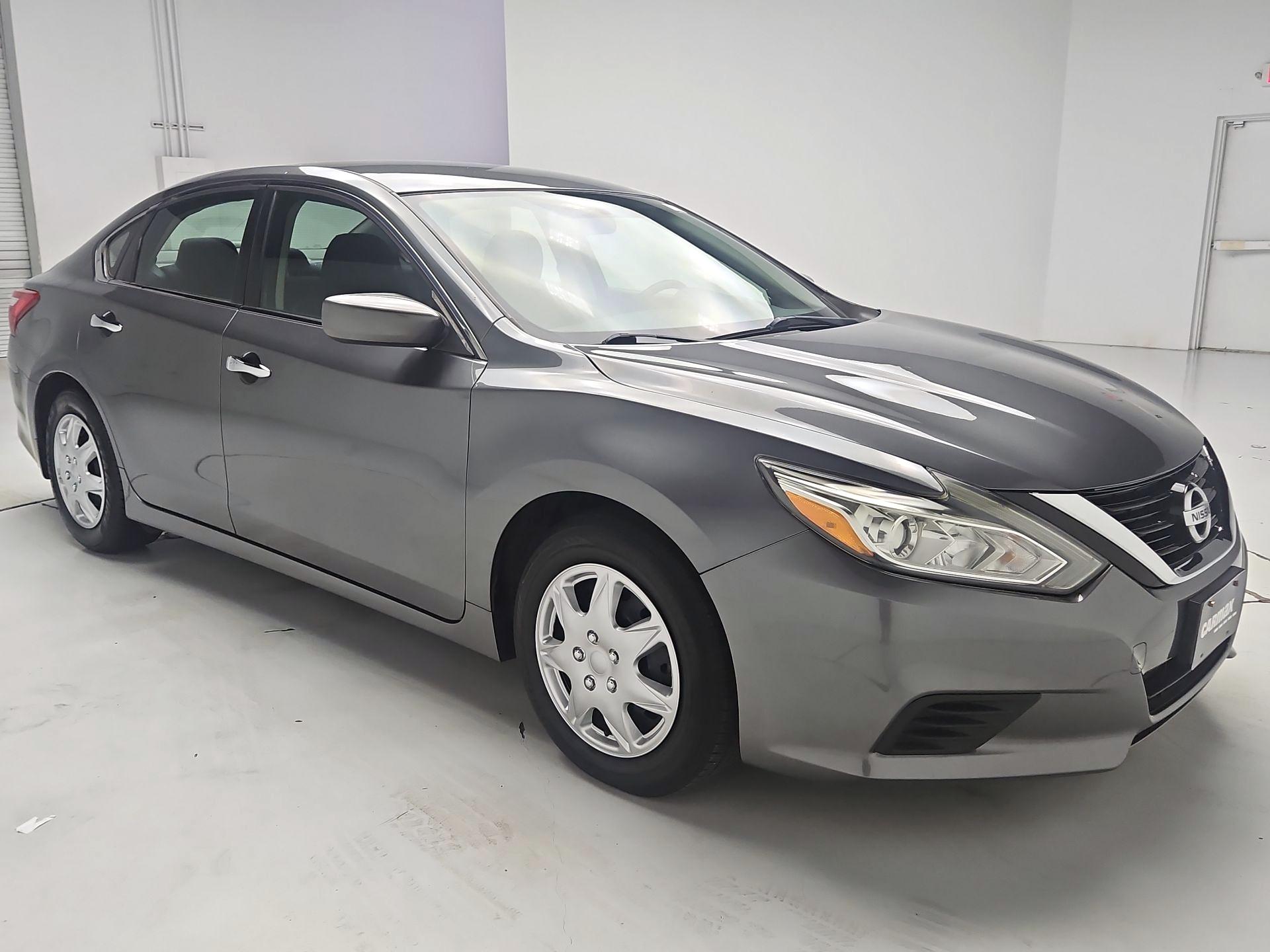 Thumbnail: 2016 Nissan Altima - 1